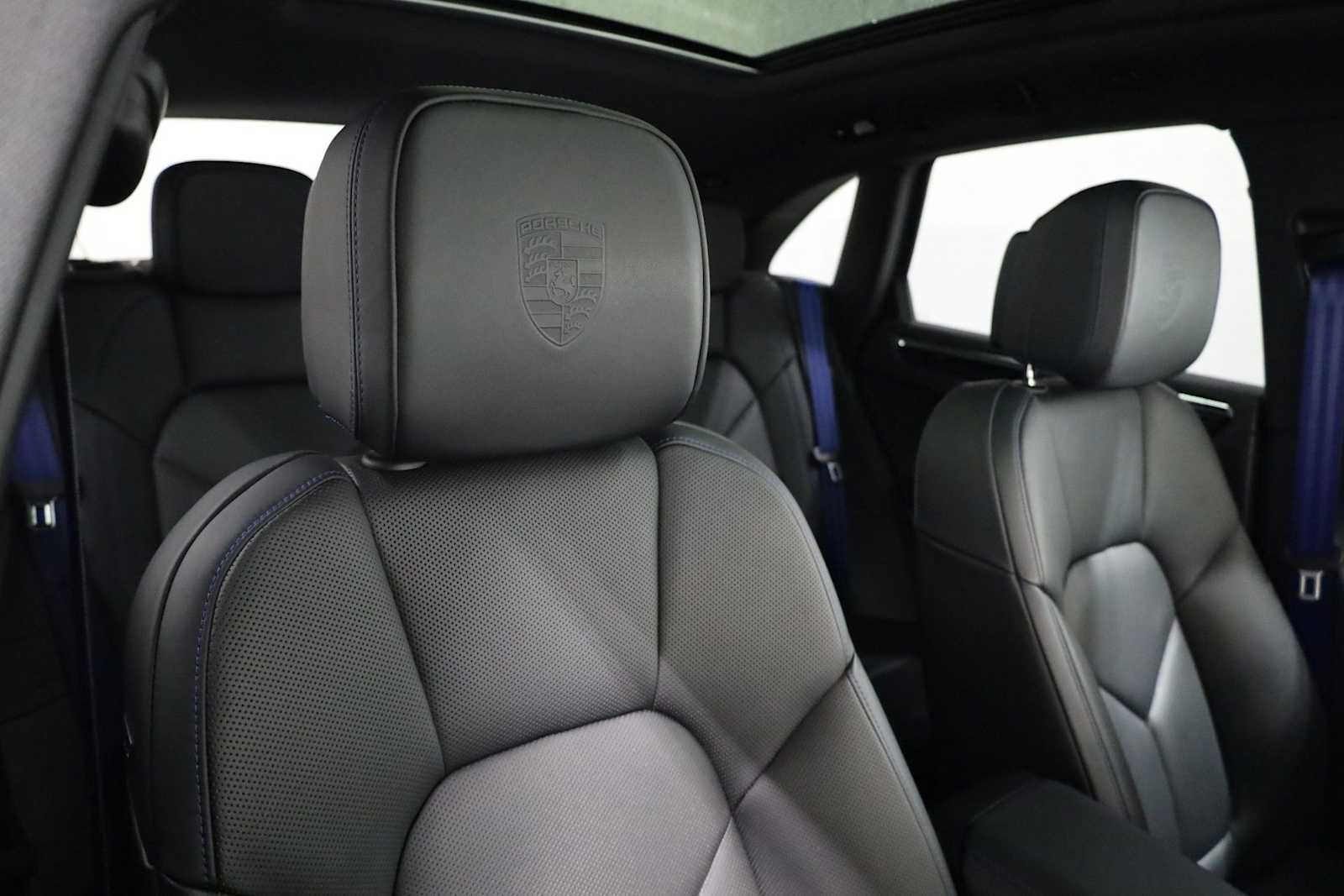 Thumbnail: 2025 Porsche Macan - 22