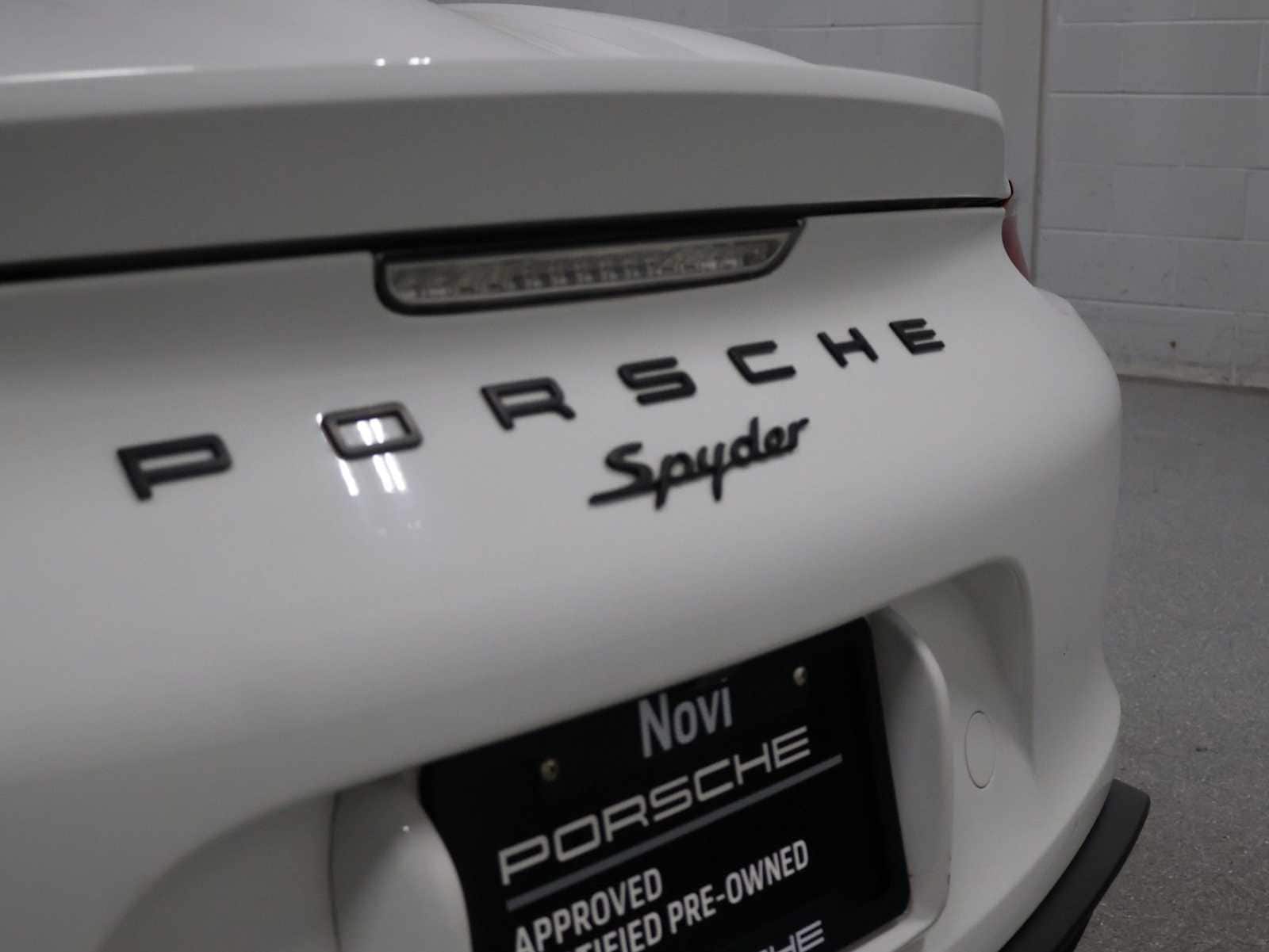 Thumbnail: 2016 Porsche Boxster - 8
