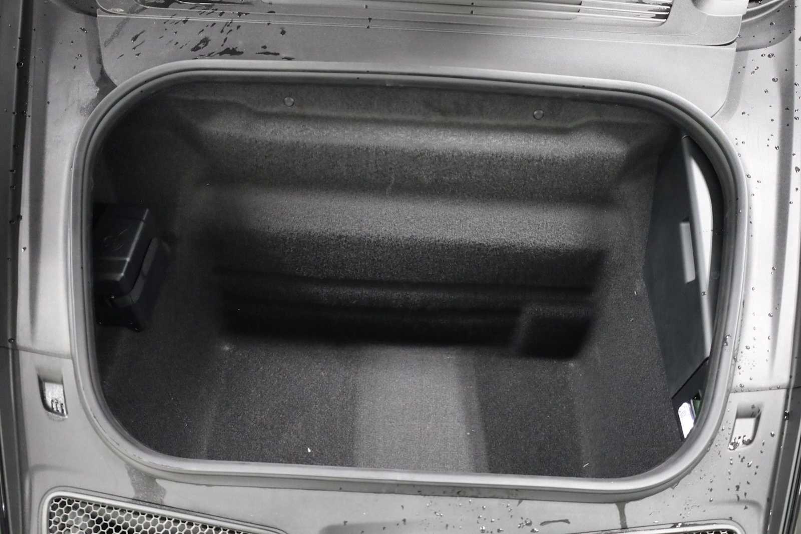 Thumbnail: 2026 Porsche 911 - 40