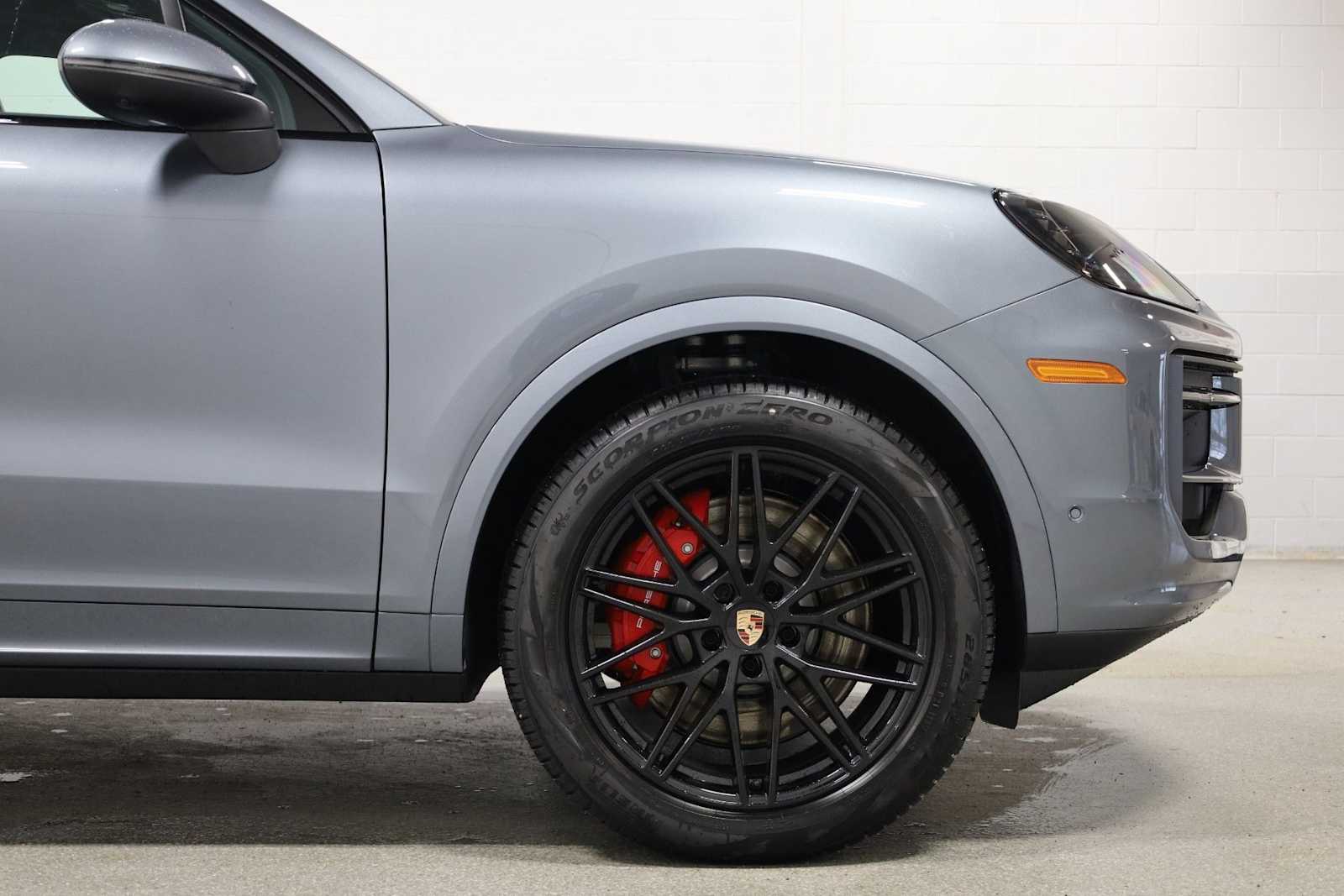 Thumbnail: 2026 Porsche Cayenne - 11