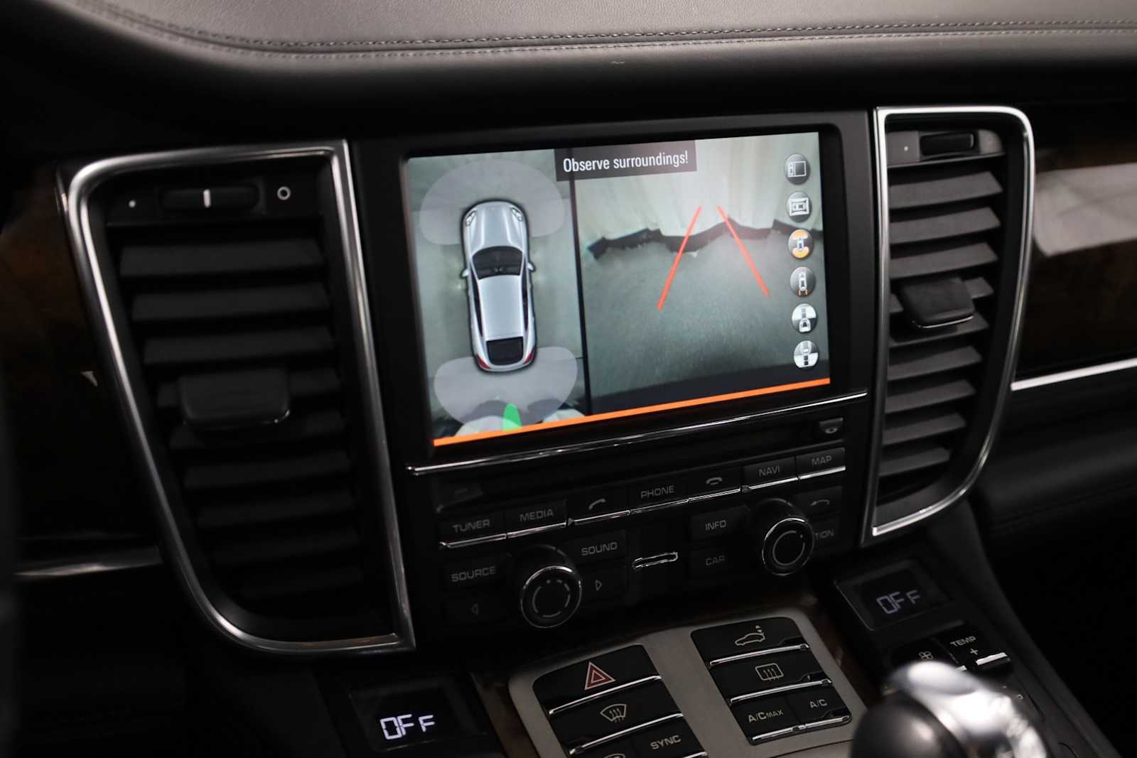 Thumbnail: 2014 Porsche Panamera - 34