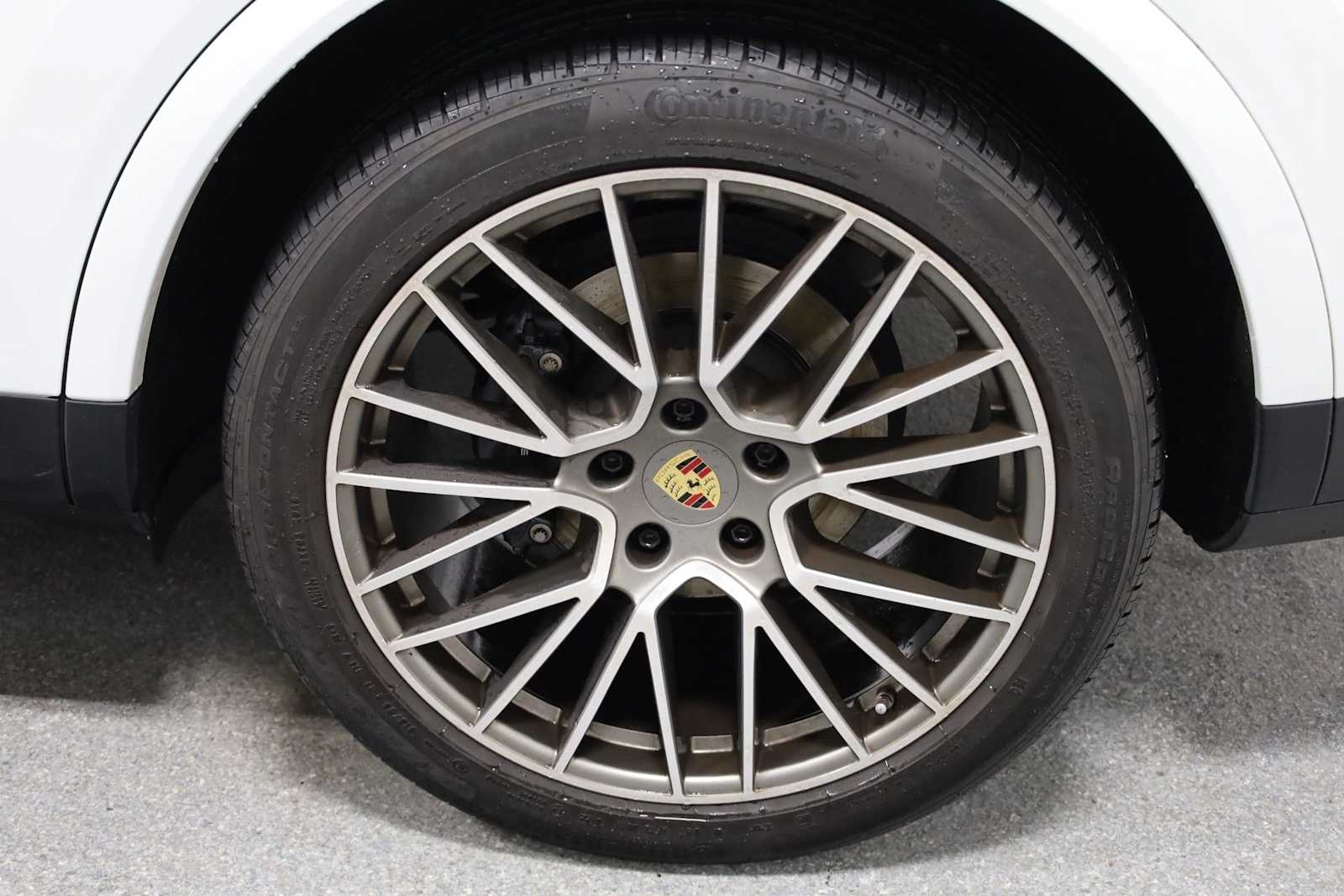 Thumbnail: 2023 Porsche Cayenne - 39