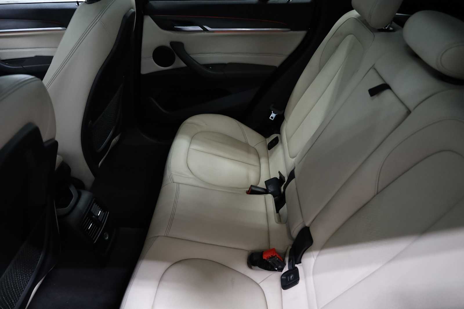 Thumbnail: 2016 BMW X1 - 30