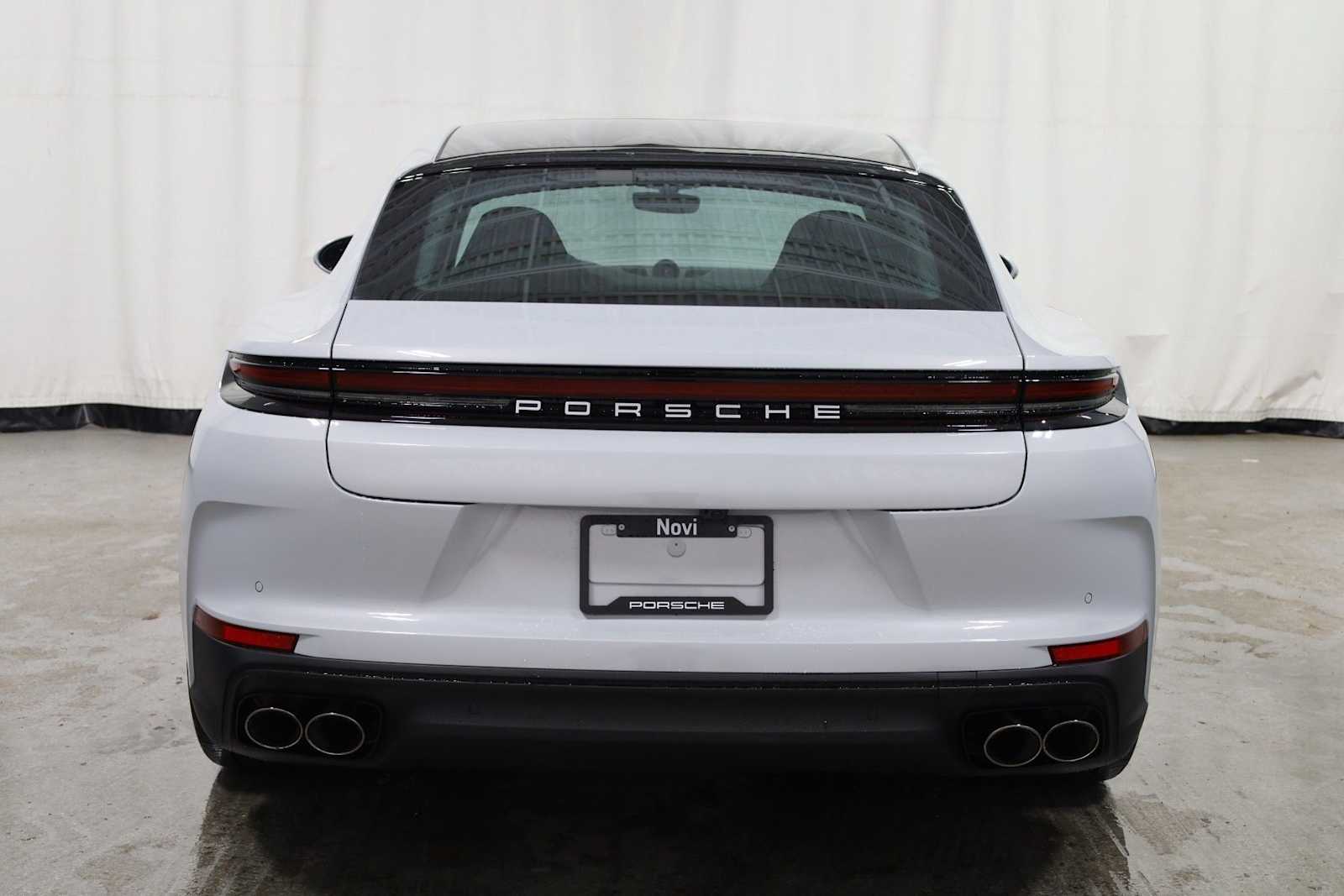 Thumbnail: 2026 Porsche Panamera - 7