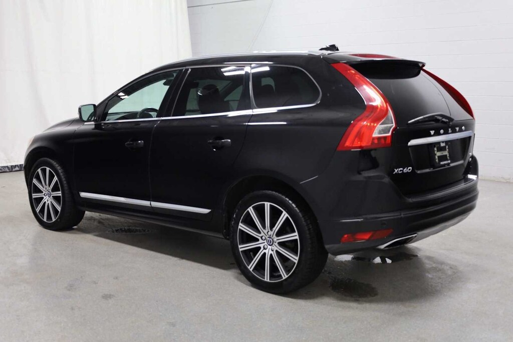 Used 2016 Volvo XC60 T6 Platinum SUV