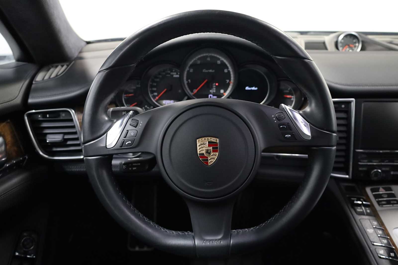 Thumbnail: 2014 Porsche Panamera - 25