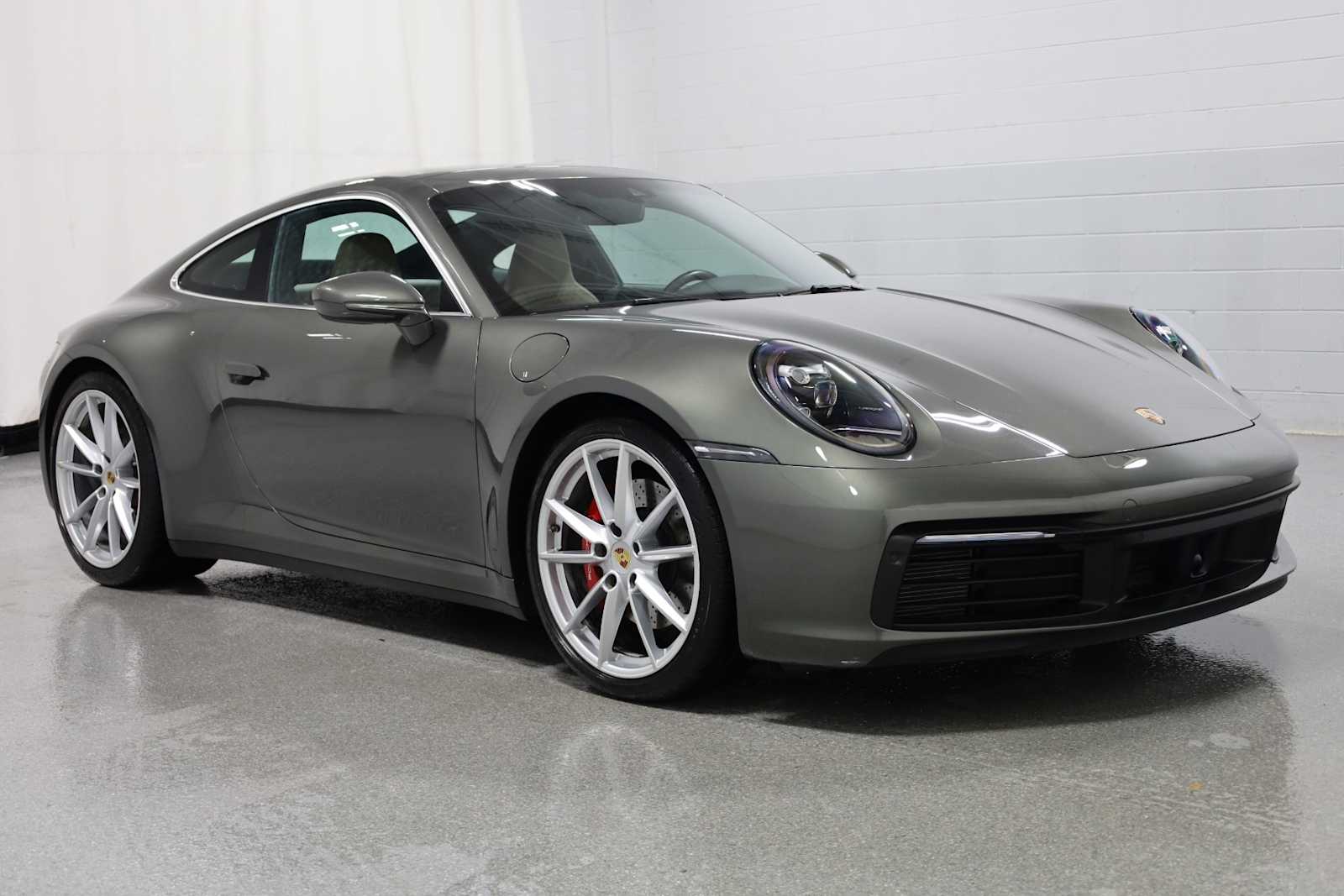 Thumbnail: 2024 Porsche 911 - 13