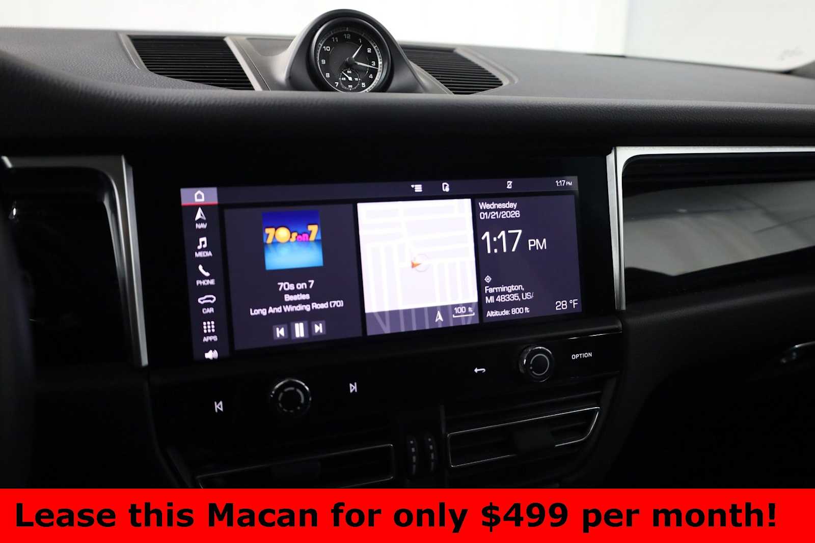 Thumbnail: 2023 Porsche Macan - 32