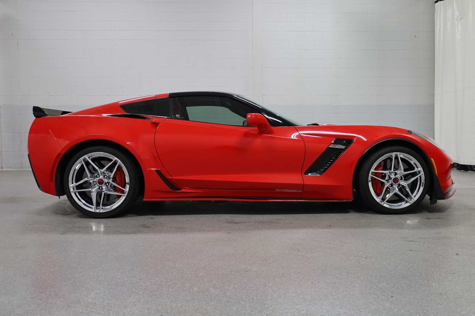 Thumbnail: 2016 Chevrolet Corvette - 10