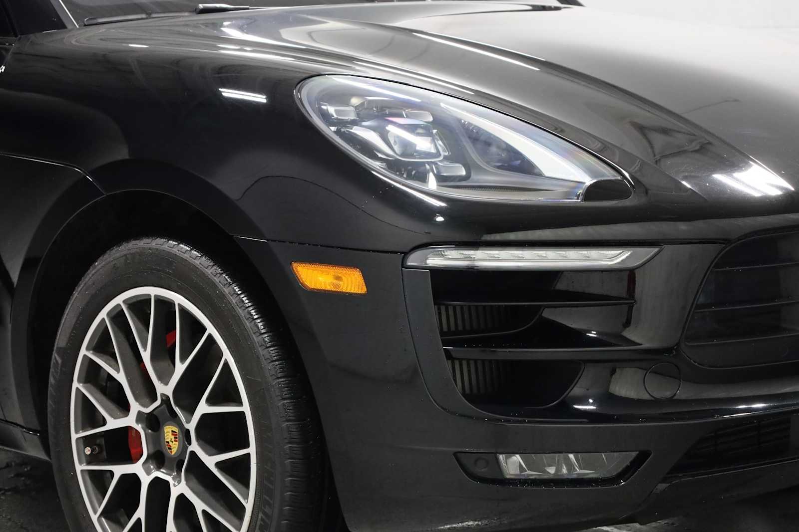 Thumbnail: 2017 Porsche Macan - 14