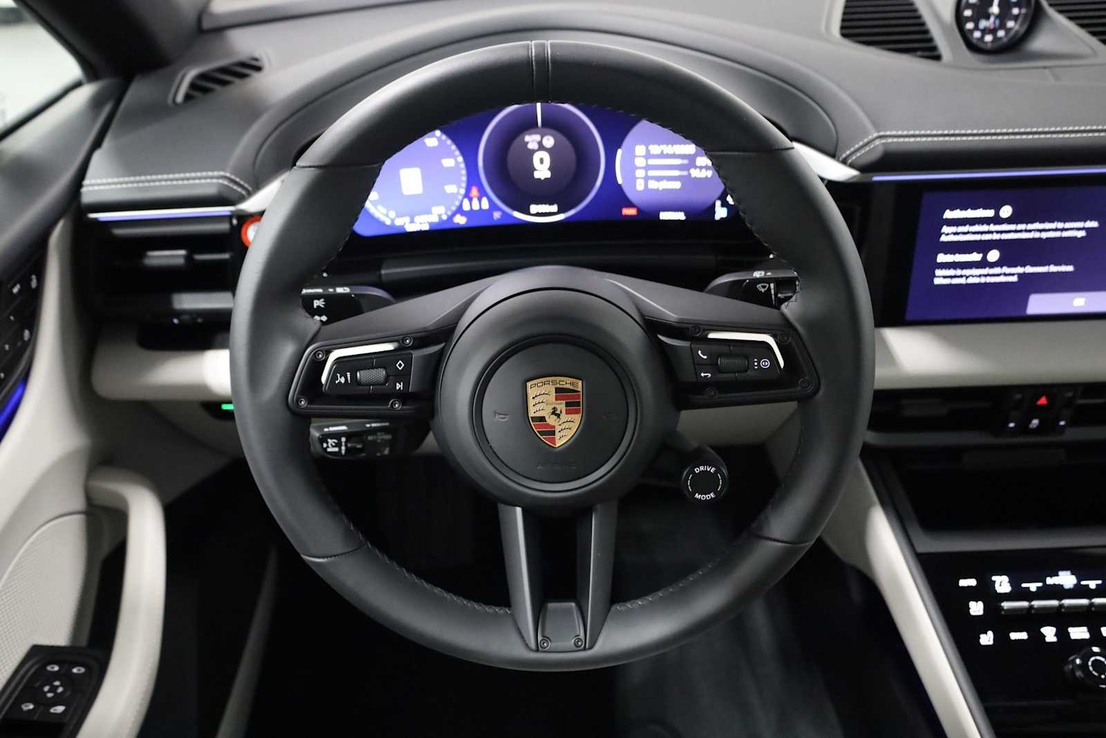 Thumbnail: 2025 Porsche Macan - 25