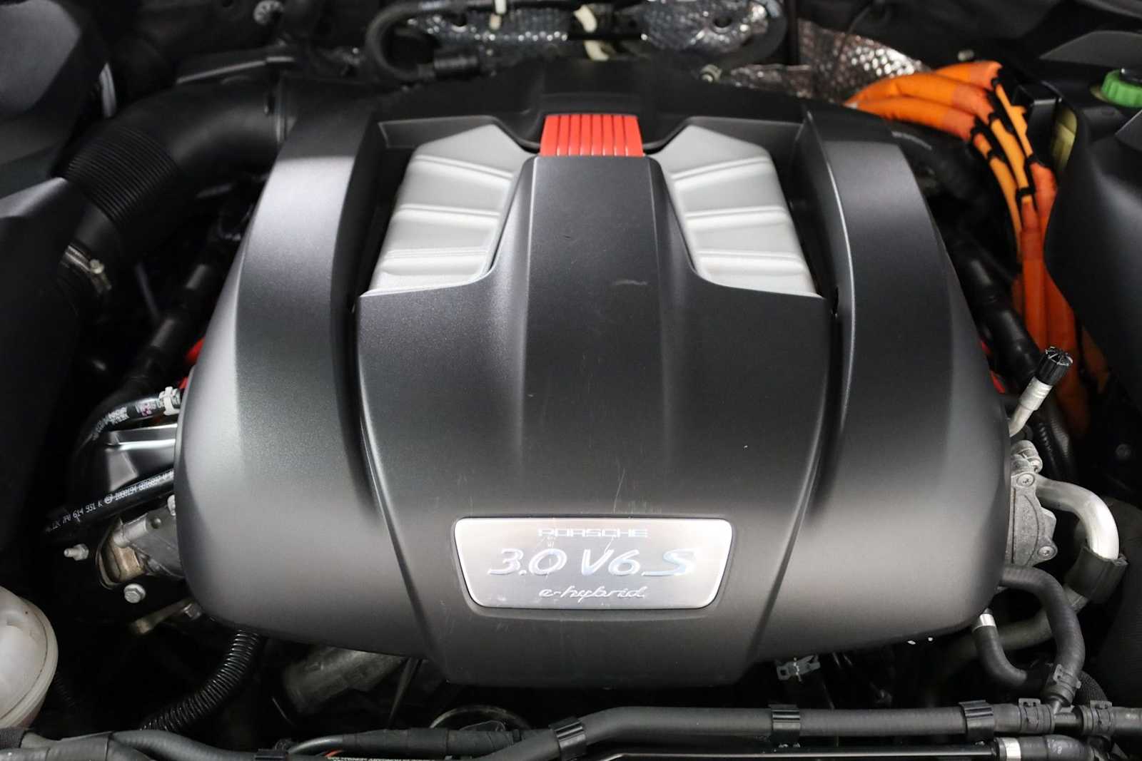 Thumbnail: 2017 Porsche Cayenne - 42