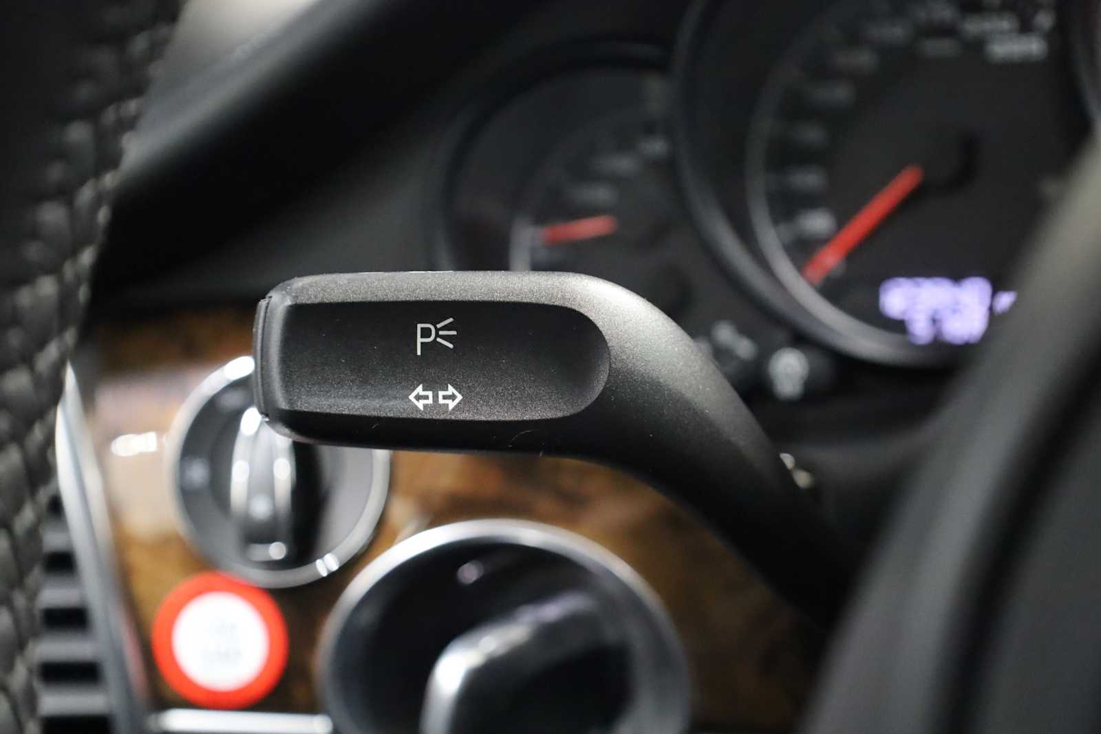 Thumbnail: 2014 Porsche Panamera - 30