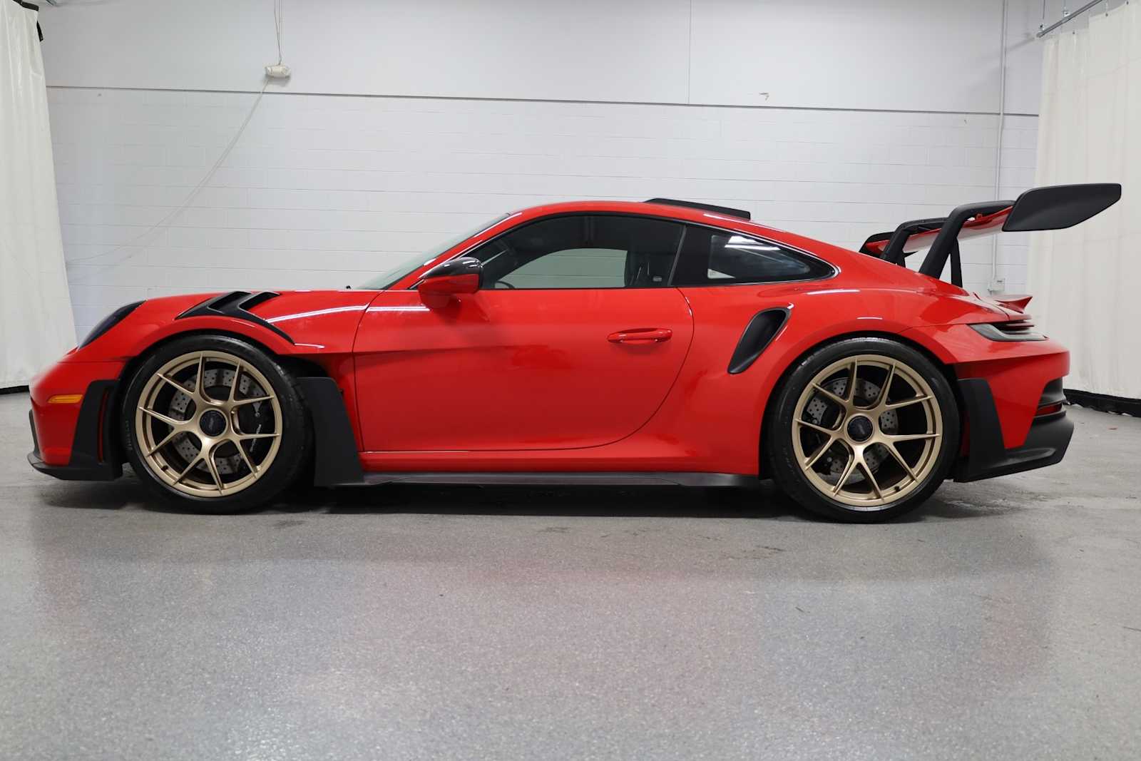2024 Porsche 911 GT3 RS photo 2
