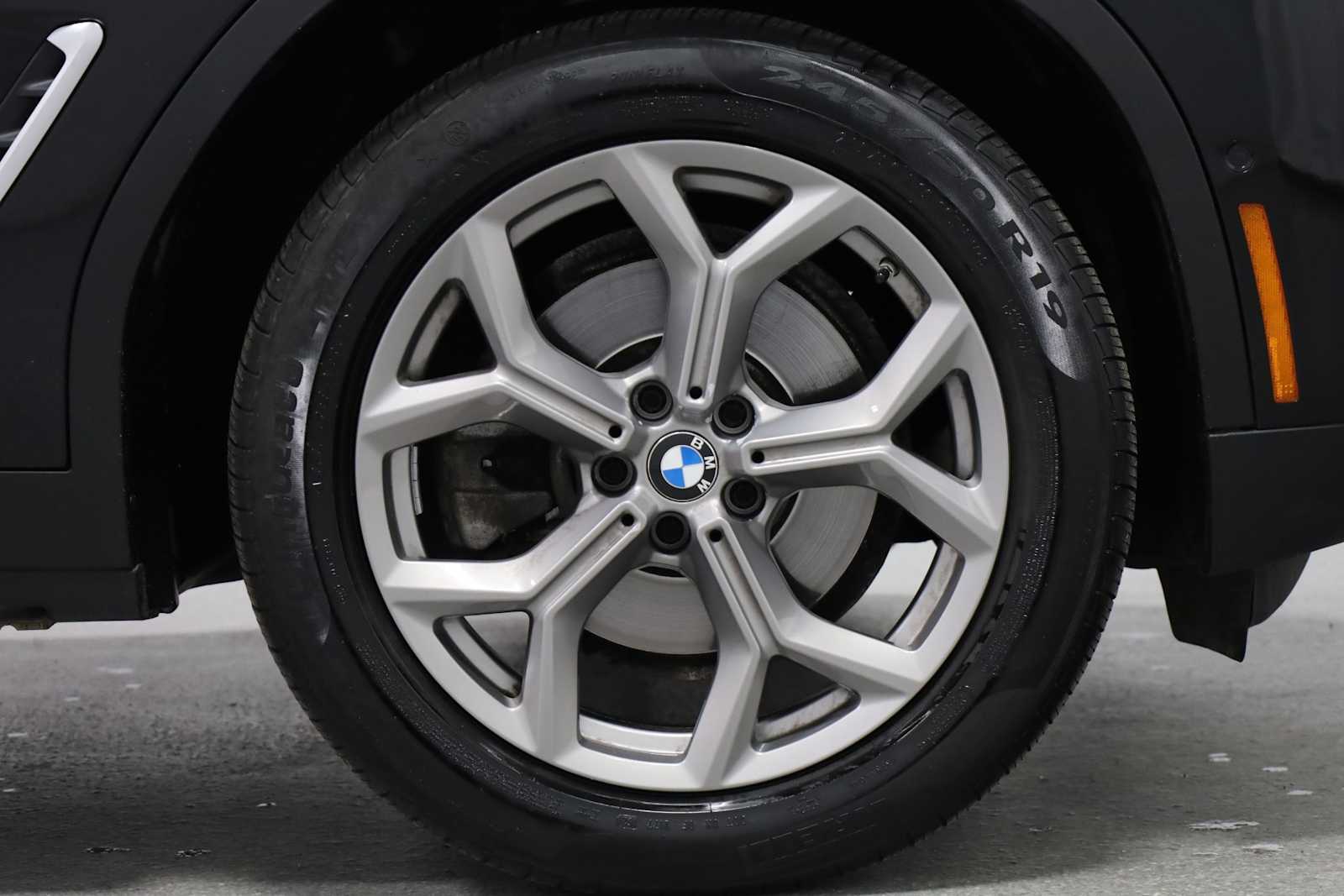 Thumbnail: 2022 BMW X4 - 12