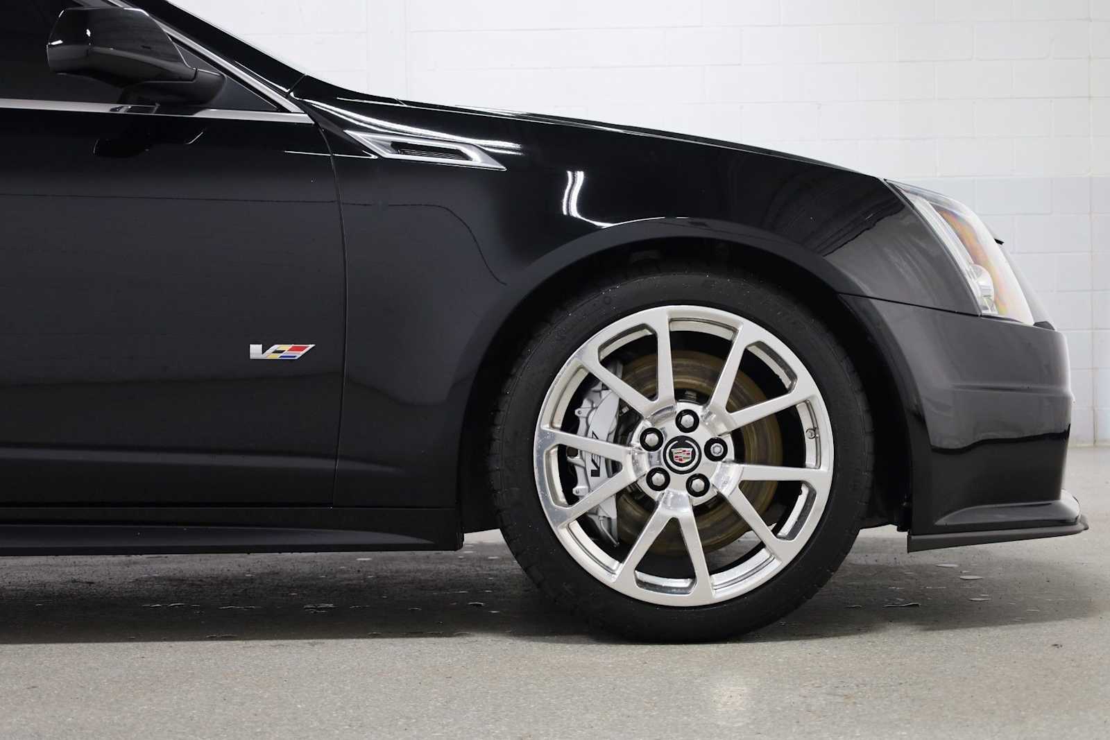 Thumbnail: 2011 Cadillac CTS - 11