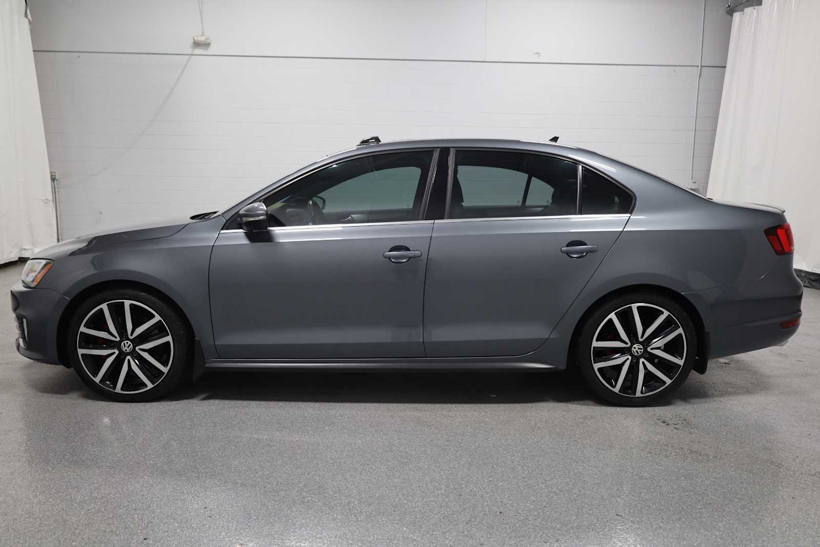 Thumbnail: 2014 Volkswagen Jetta - 2
