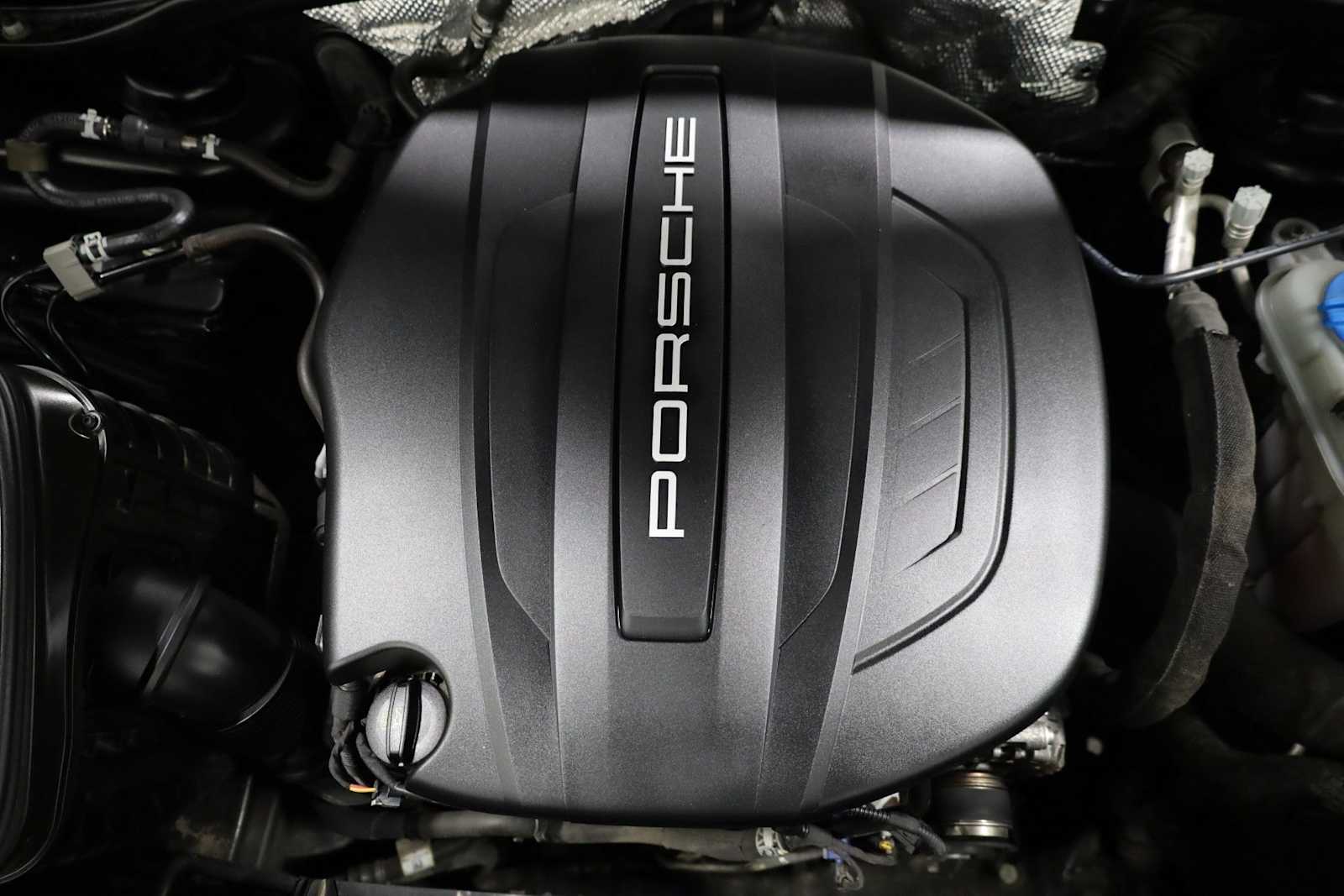 Thumbnail: 2018 Porsche Macan - 42