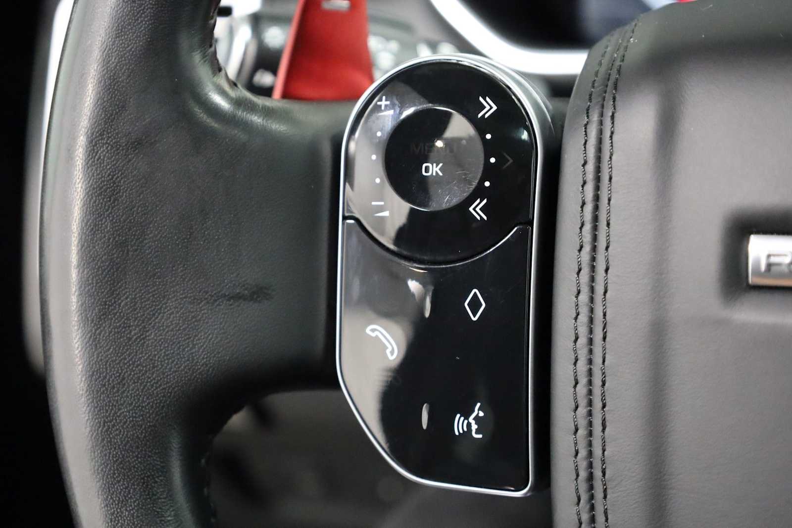 Thumbnail: 2019 Land Rover Range Rover - 25