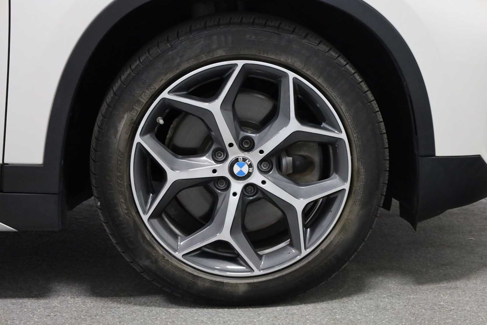 Thumbnail: 2016 BMW X1 - 12