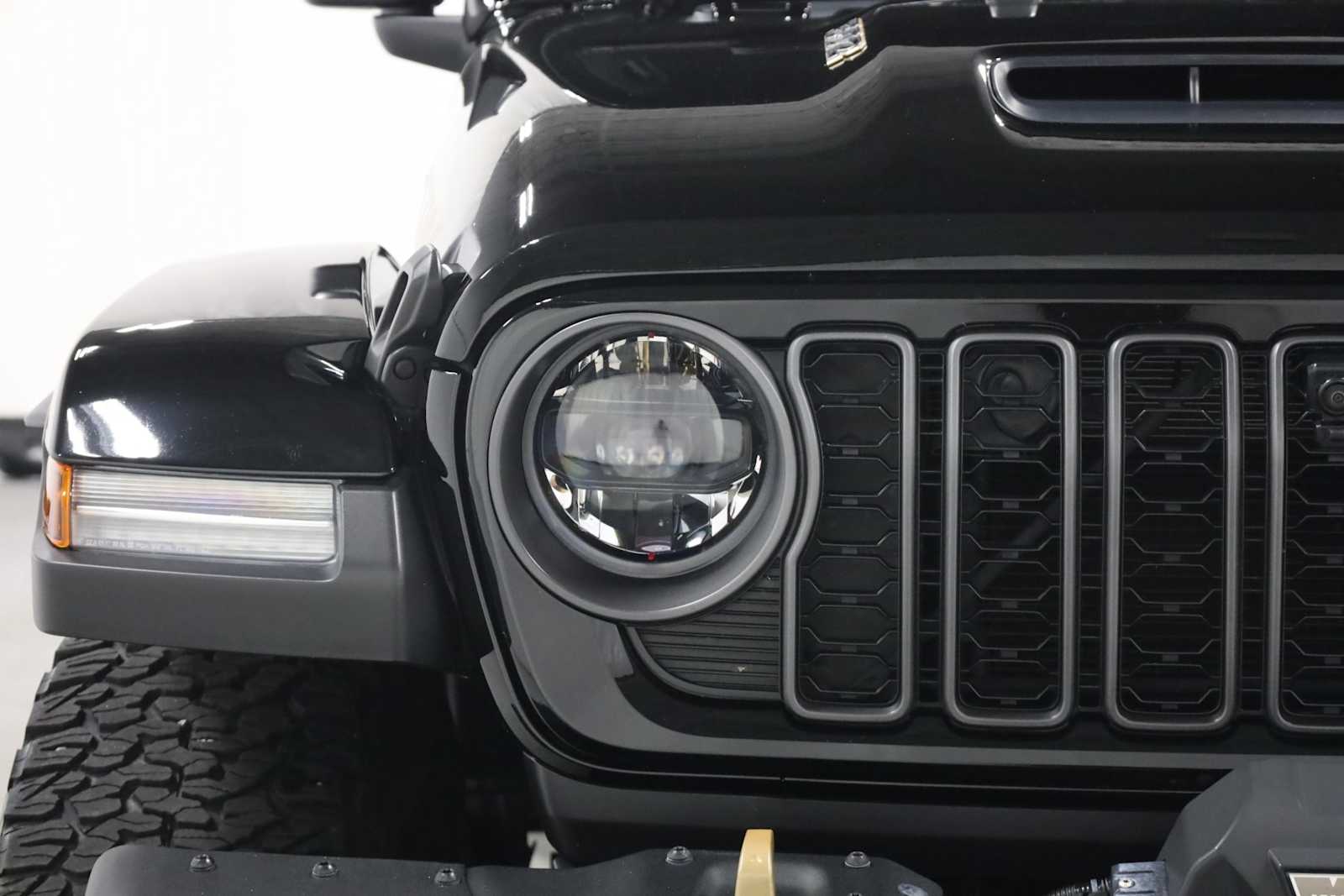 Thumbnail: 2024 Jeep Wrangler - 15