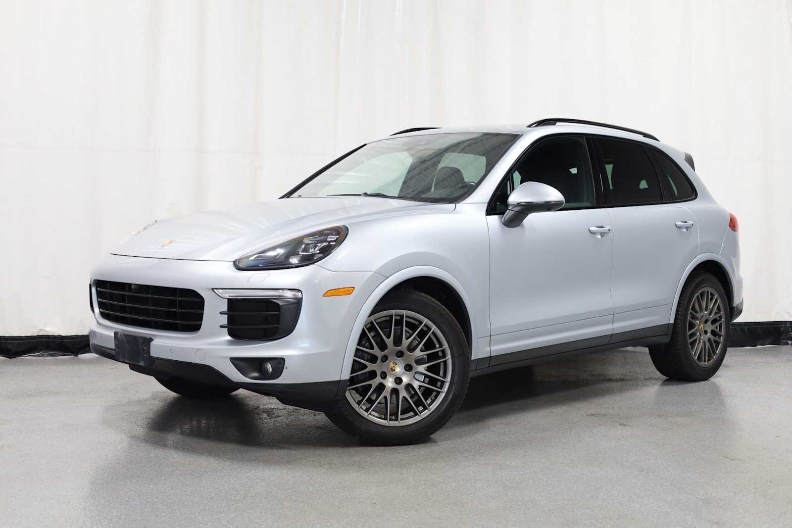 2017 Porsche Cayenne  -
                  Novi, MI
