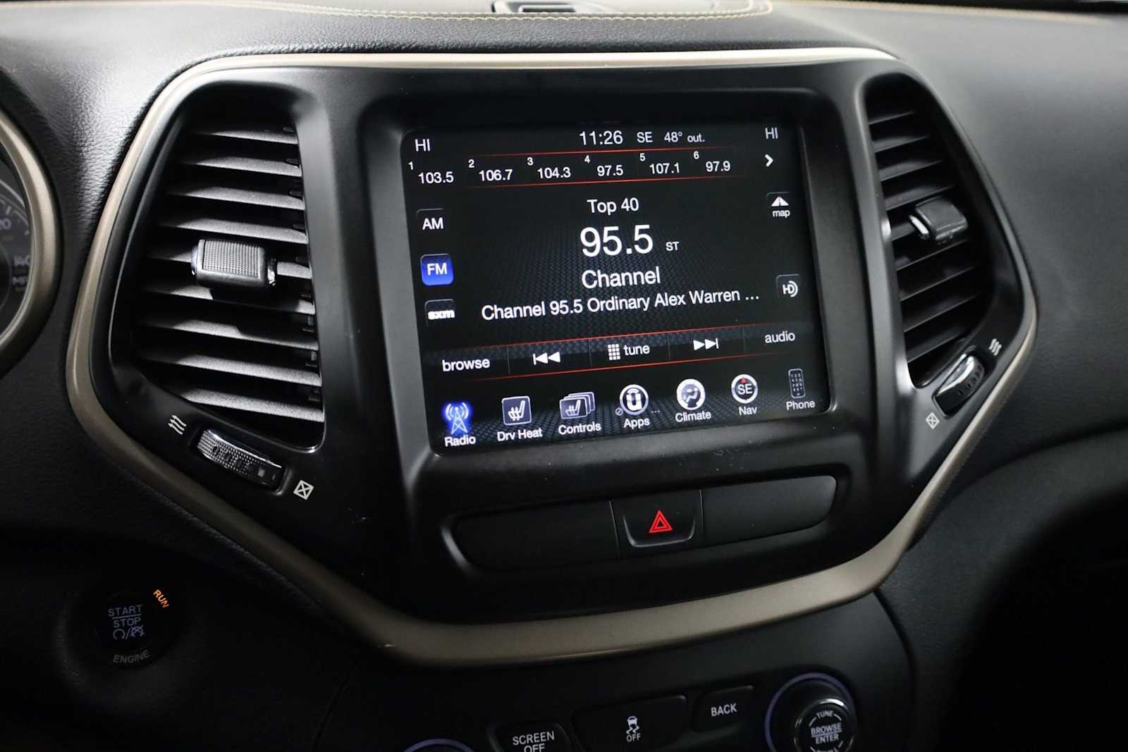 Thumbnail: 2016 Jeep Cherokee - 29