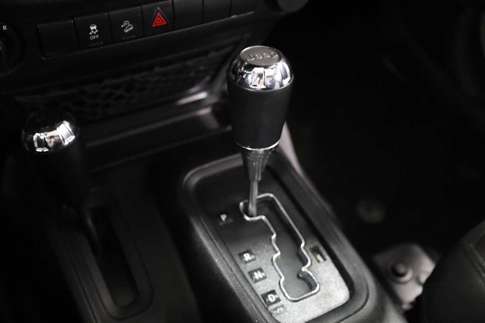 Thumbnail: 2017 Jeep Wrangler - 25