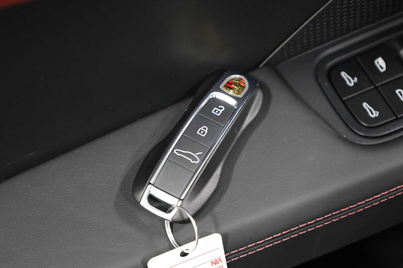 Thumbnail: 2025 Porsche Panamera - 41