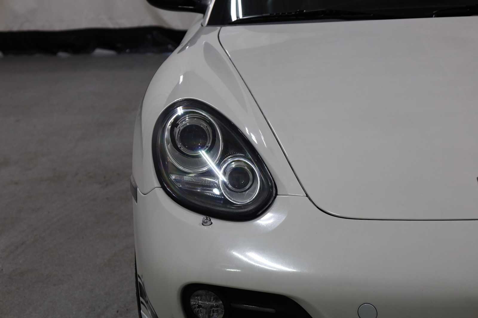Thumbnail: 2012 Porsche Cayman - 15