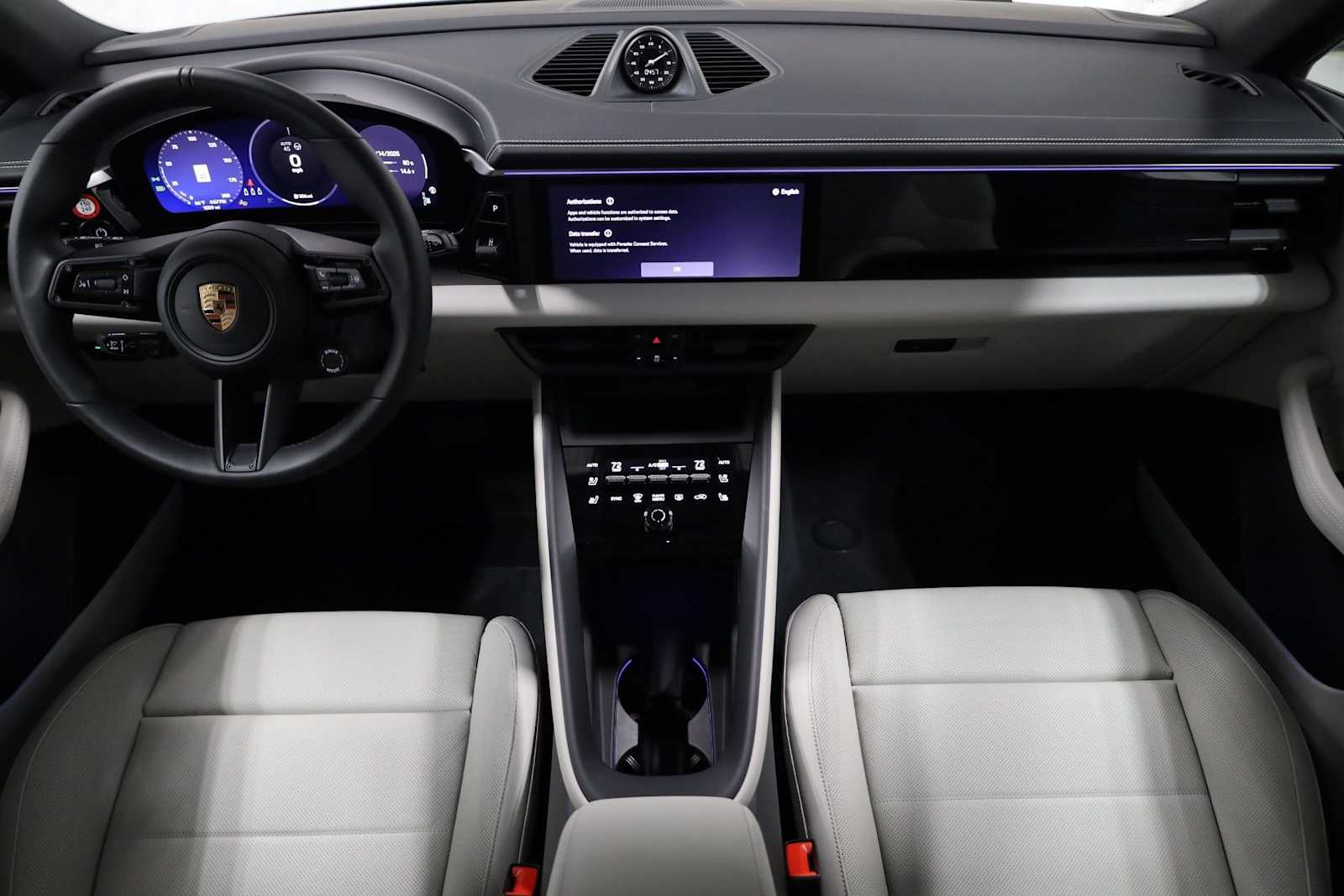 Thumbnail: 2025 Porsche Macan - 26