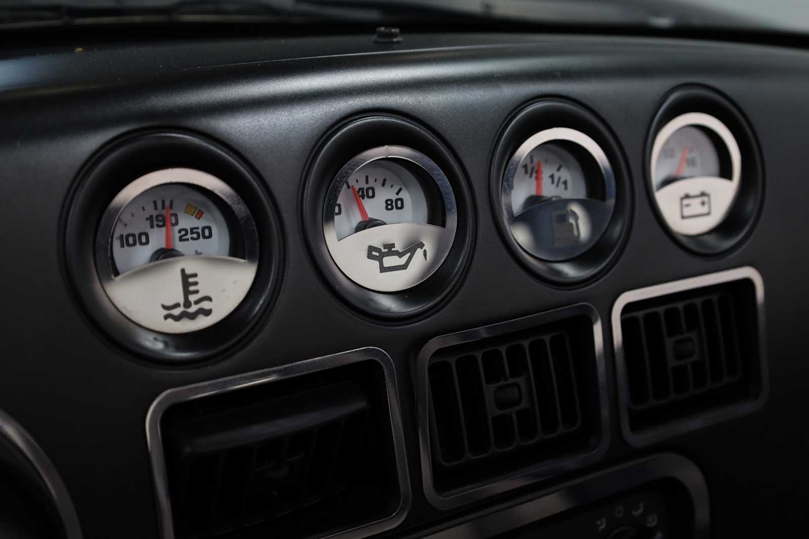 Thumbnail: 1994 Dodge Viper - 27