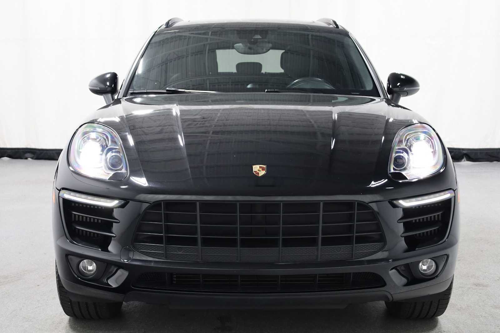 Thumbnail: 2018 Porsche Macan - 14