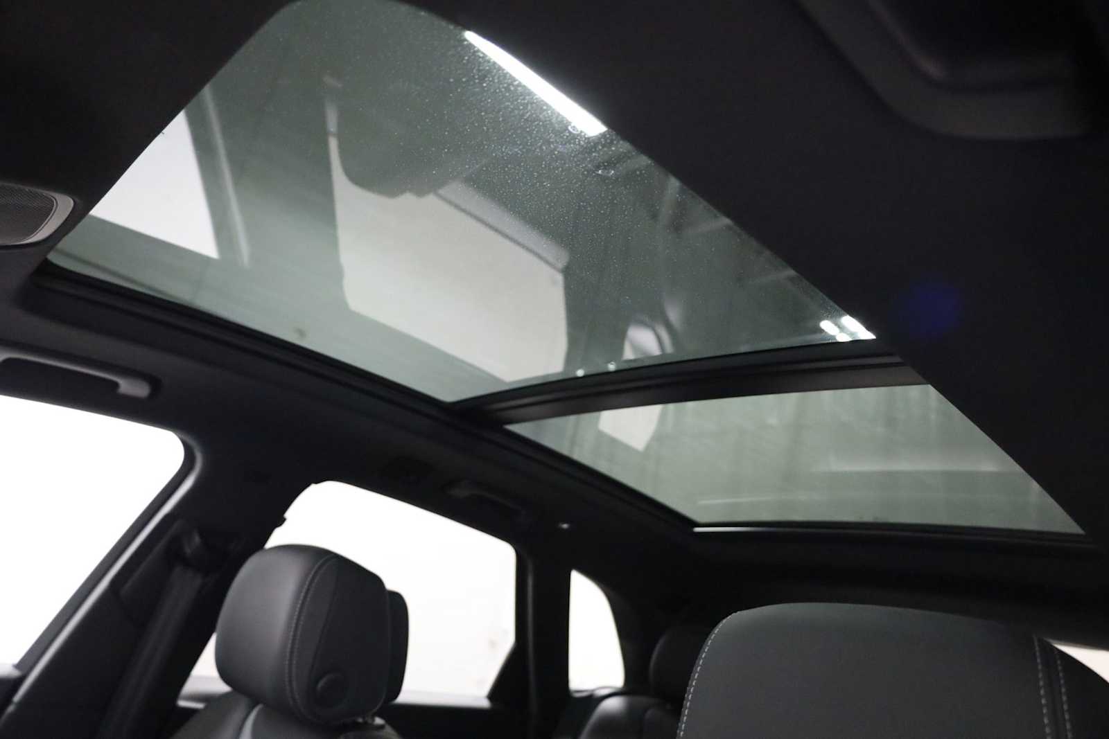 Thumbnail: 2024 Audi SQ5 - 19