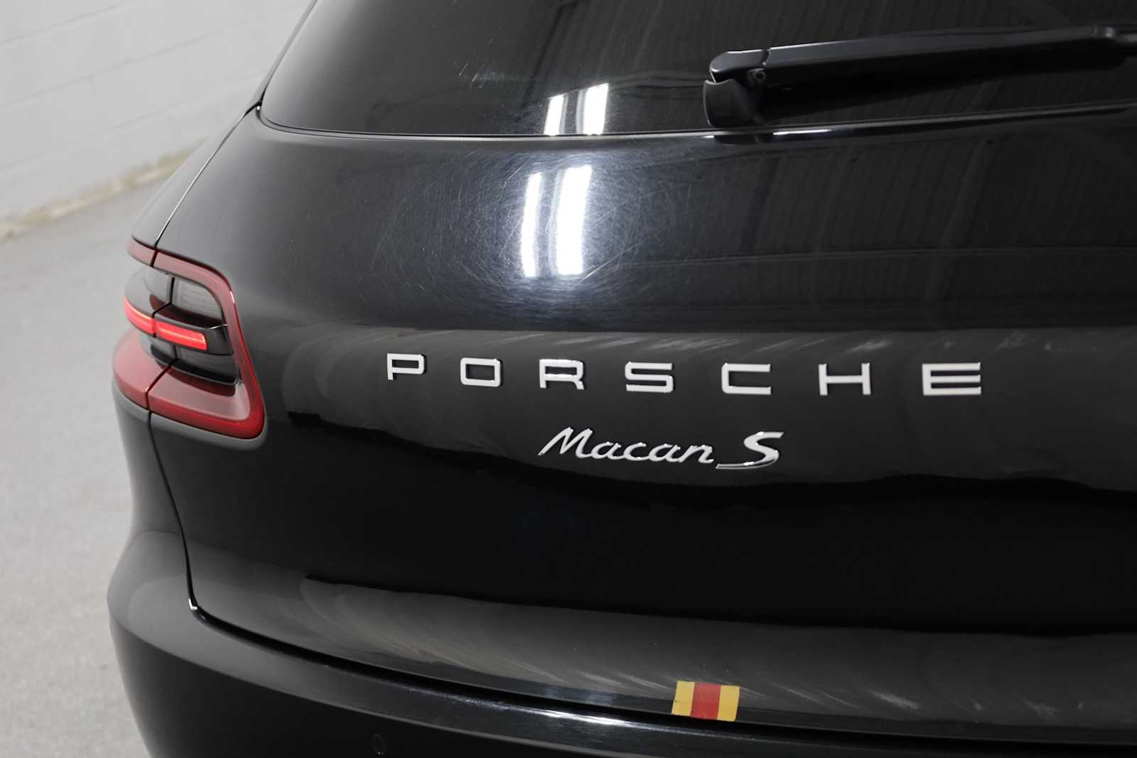 Thumbnail: 2018 Porsche Macan - 8