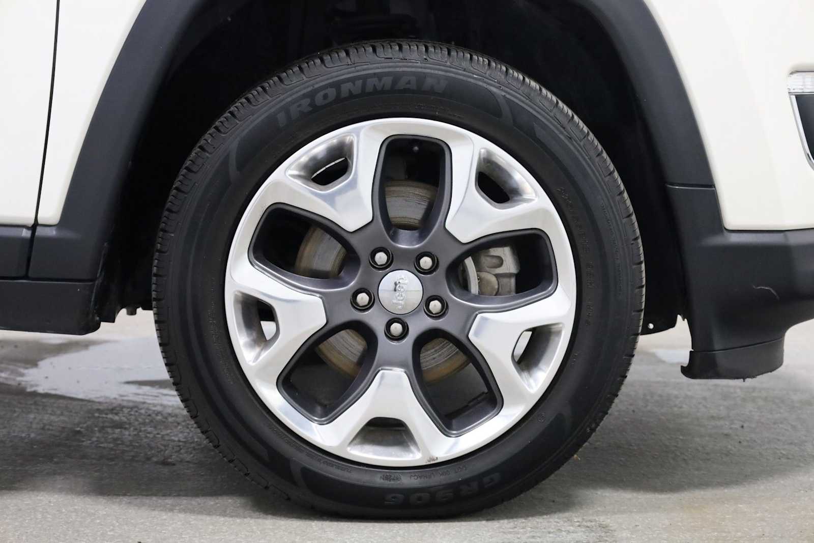 Thumbnail: 2019 Jeep Compass - 12