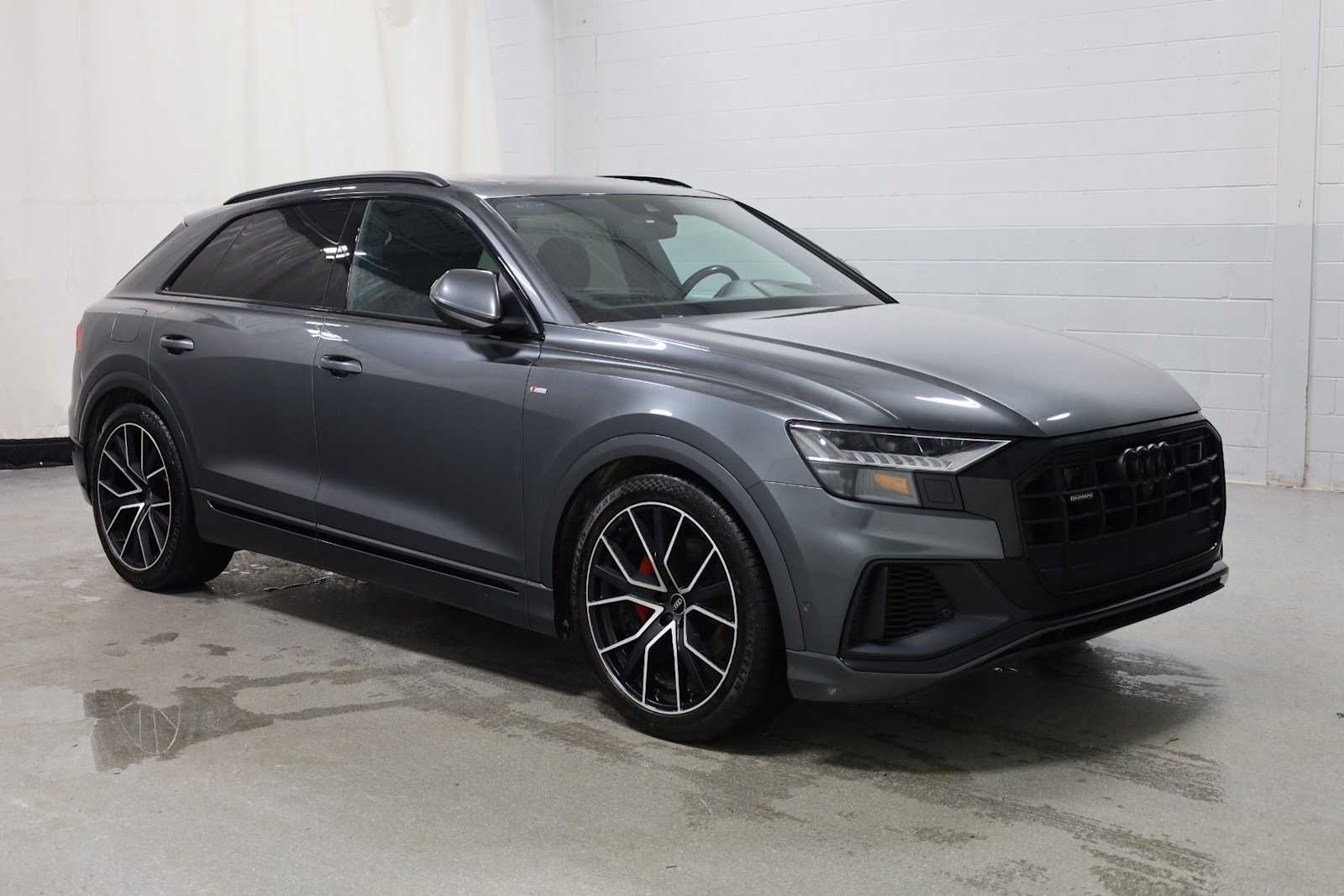 Thumbnail: 2021 Audi Q8 - 13