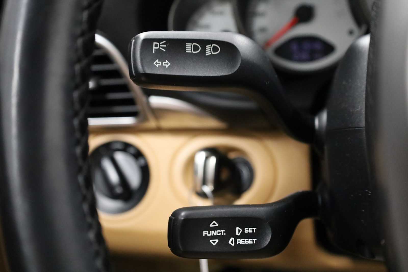 Thumbnail: 2009 Porsche 911 - 29