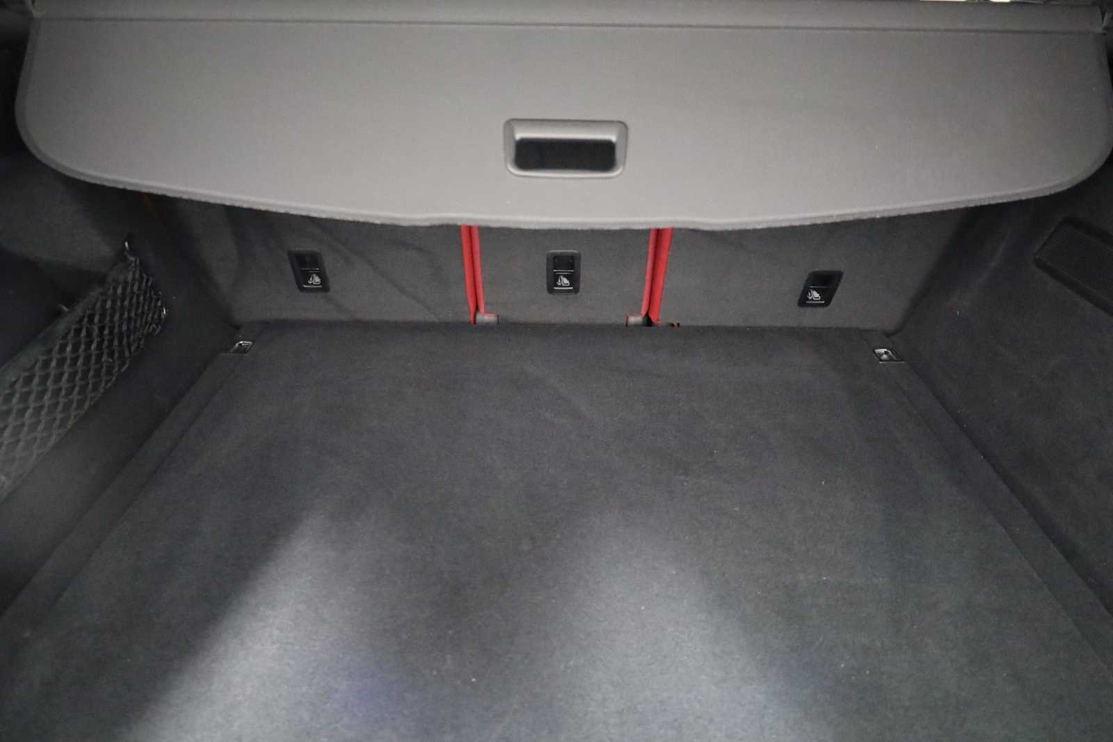 Thumbnail: 2022 Porsche Cayenne - 40