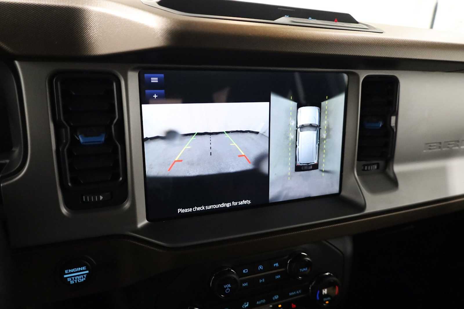 Thumbnail: 2021 Ford Bronco - 31