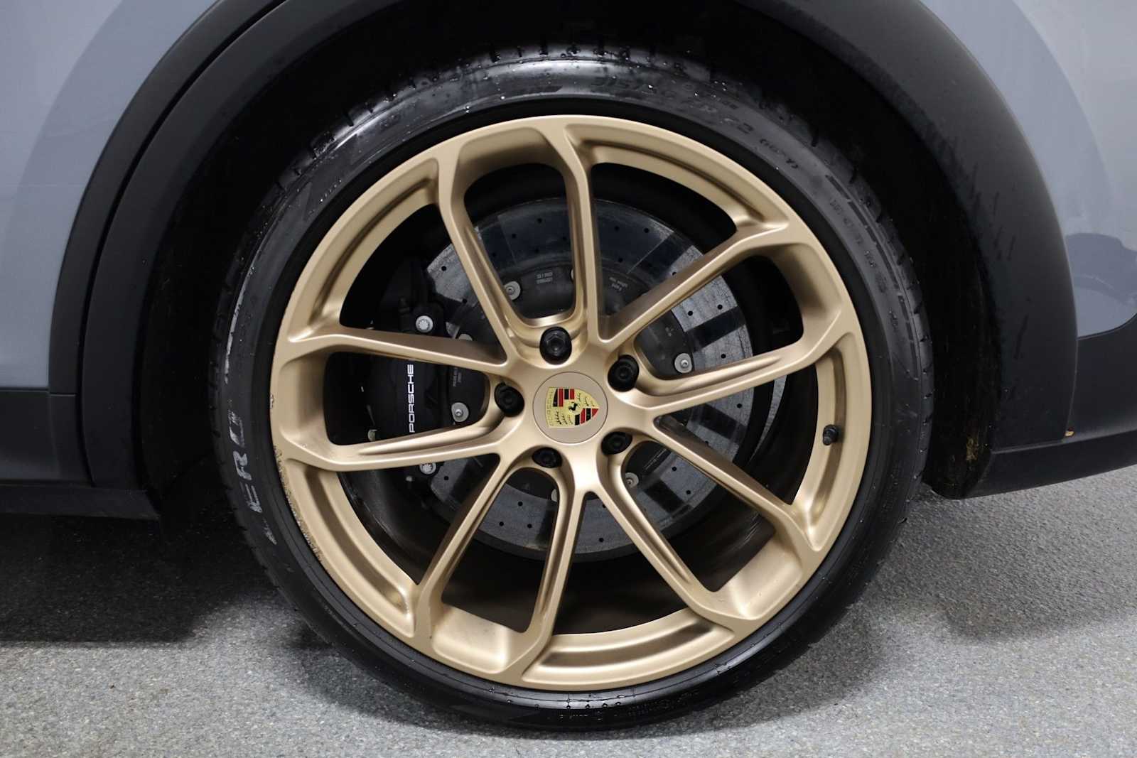 Thumbnail: 2022 Porsche  - 38