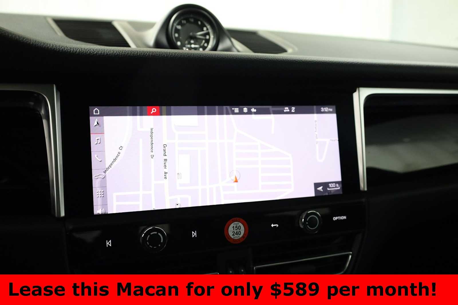 Thumbnail: 2023 Porsche Macan - 34