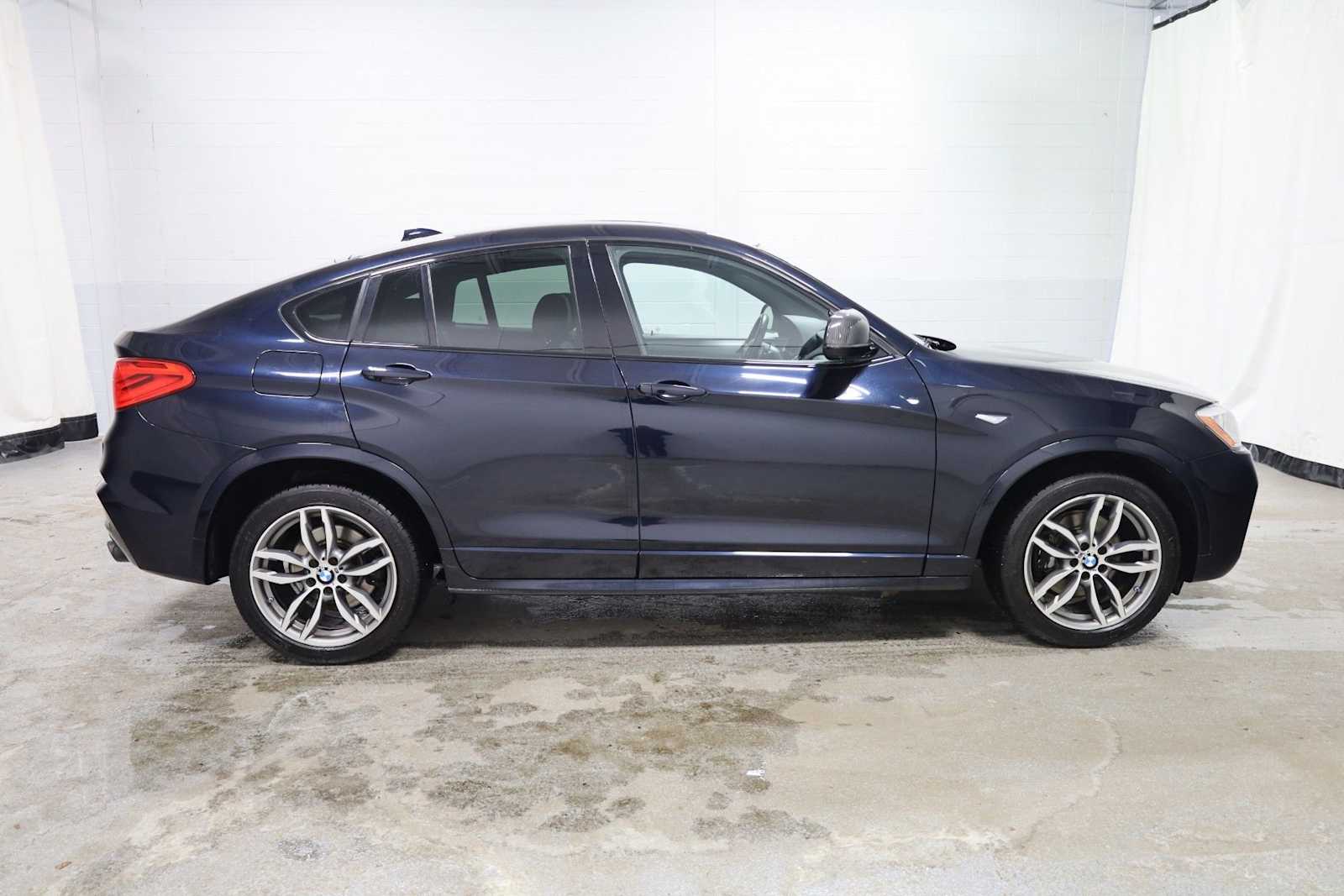 Thumbnail: 2017 BMW X4 - 10