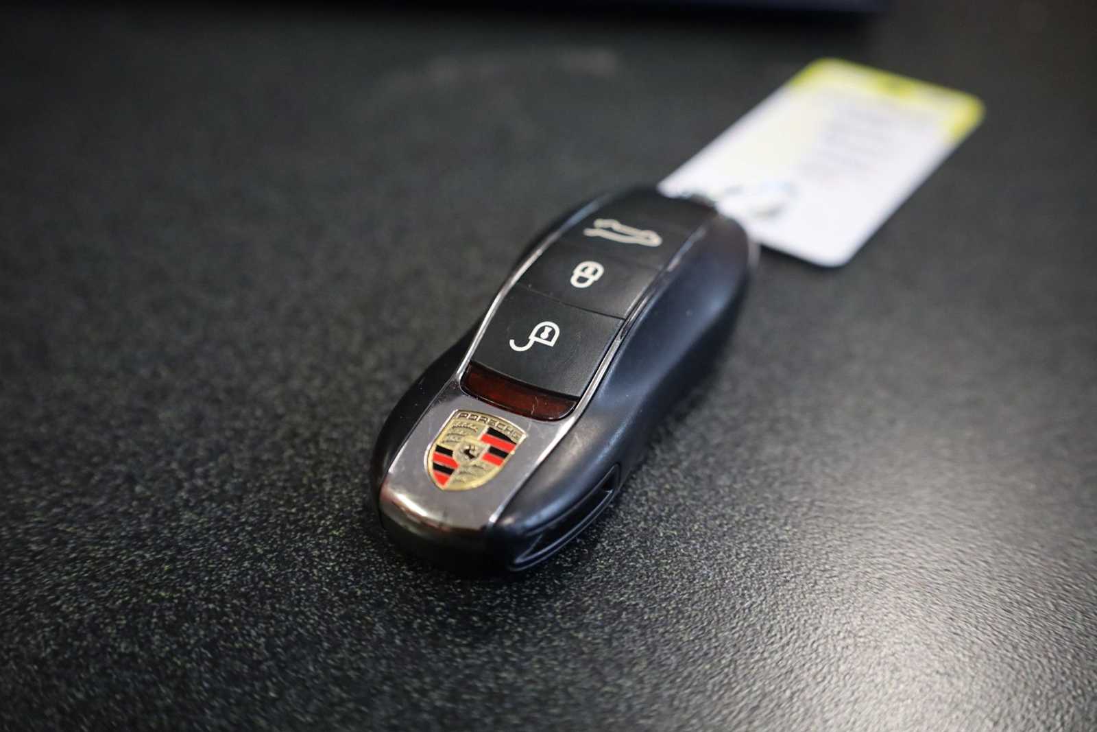 Thumbnail: 2018 Porsche Macan - 43