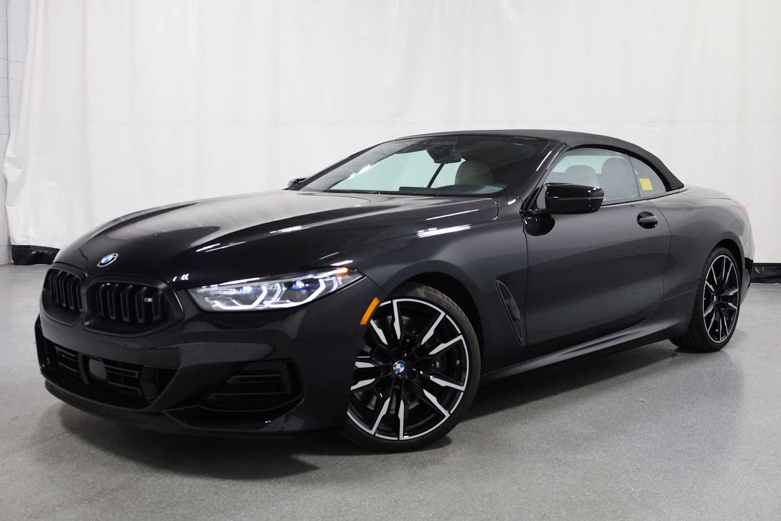 Thumbnail: 2024 BMW 8 Series - 1