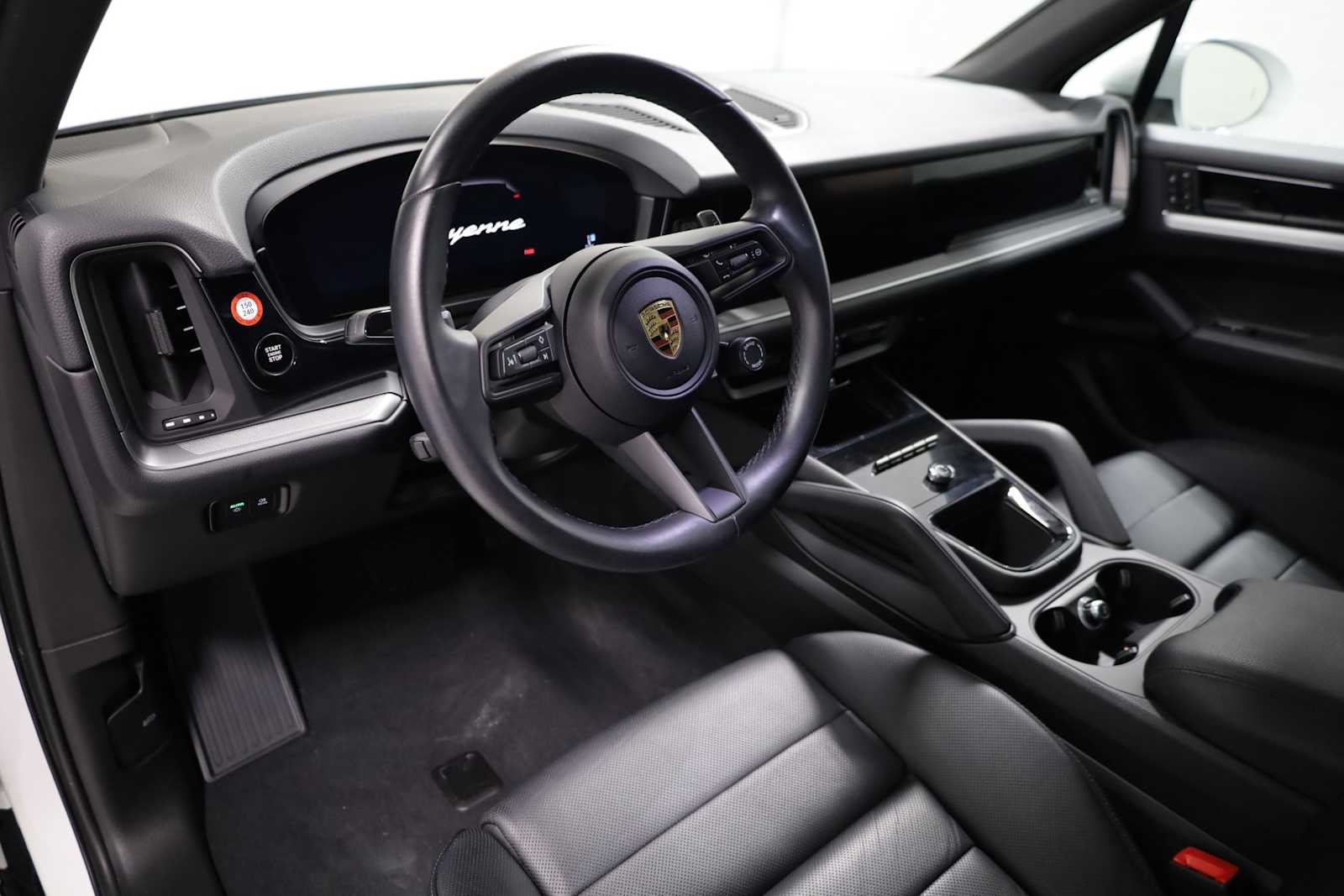 Thumbnail: 2024 Porsche Cayenne - 4