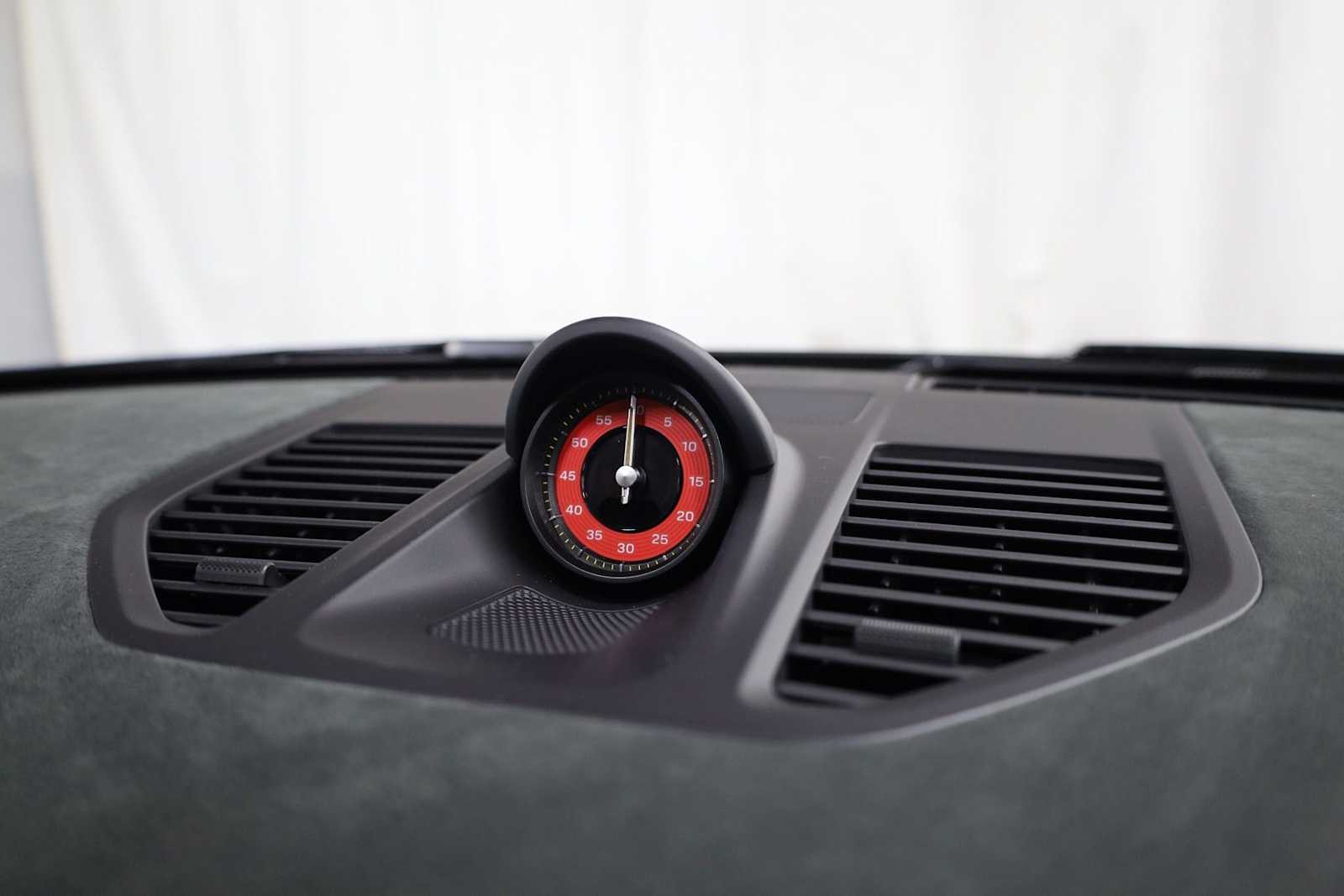 Thumbnail: 2026 Porsche 911 - 22