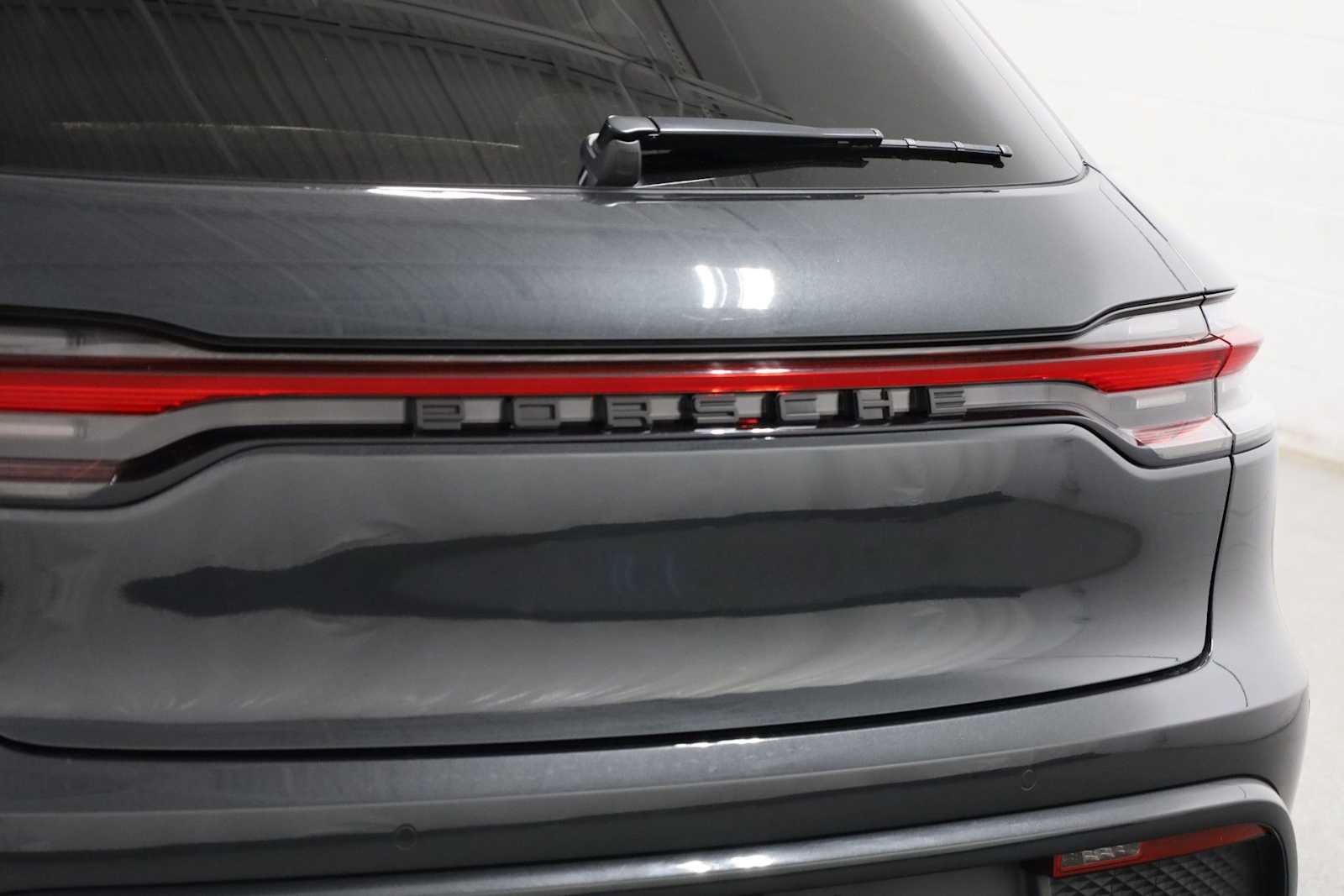Thumbnail: 2024 Porsche Macan - 8