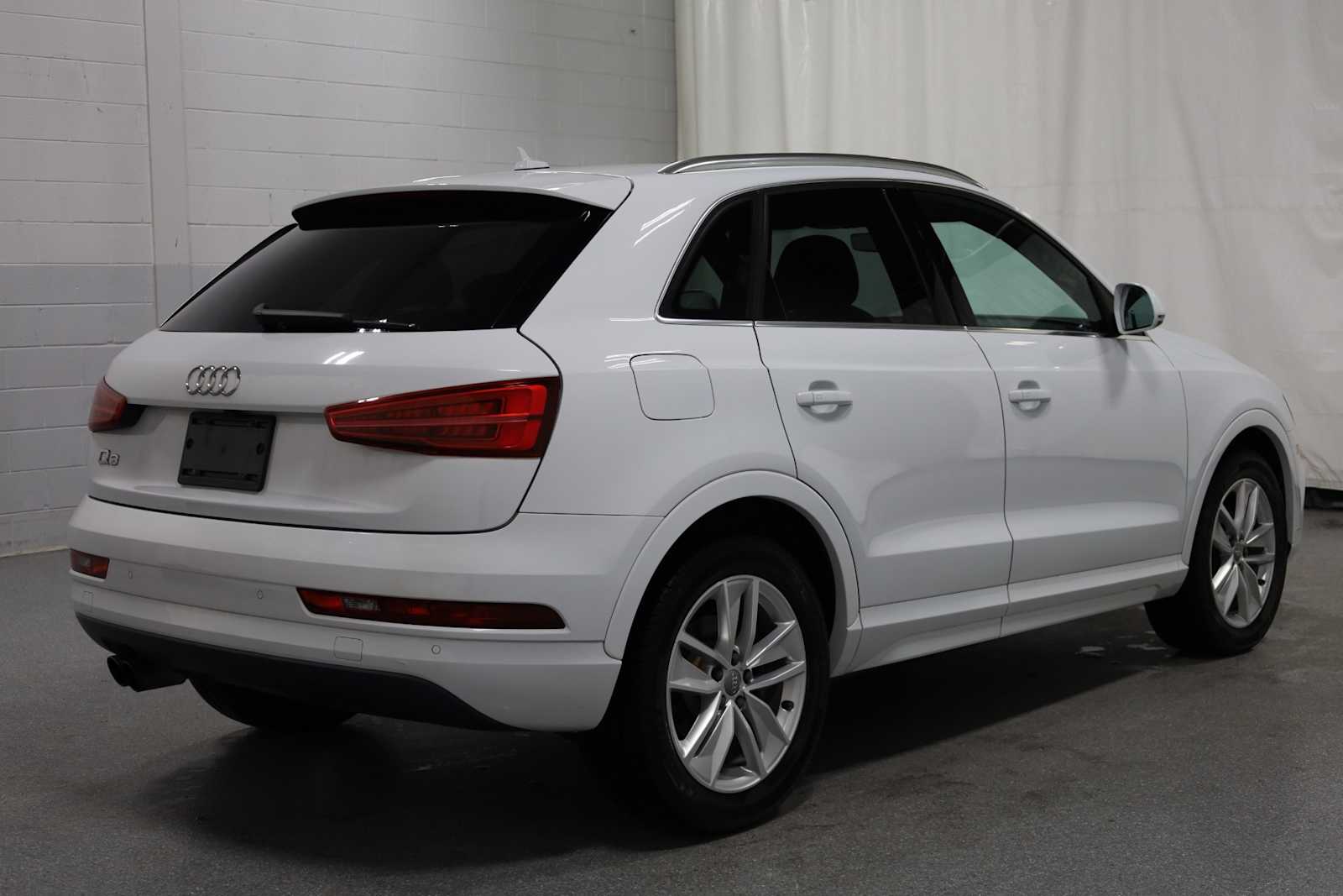 Thumbnail: 2016 Audi Q3 - 9
