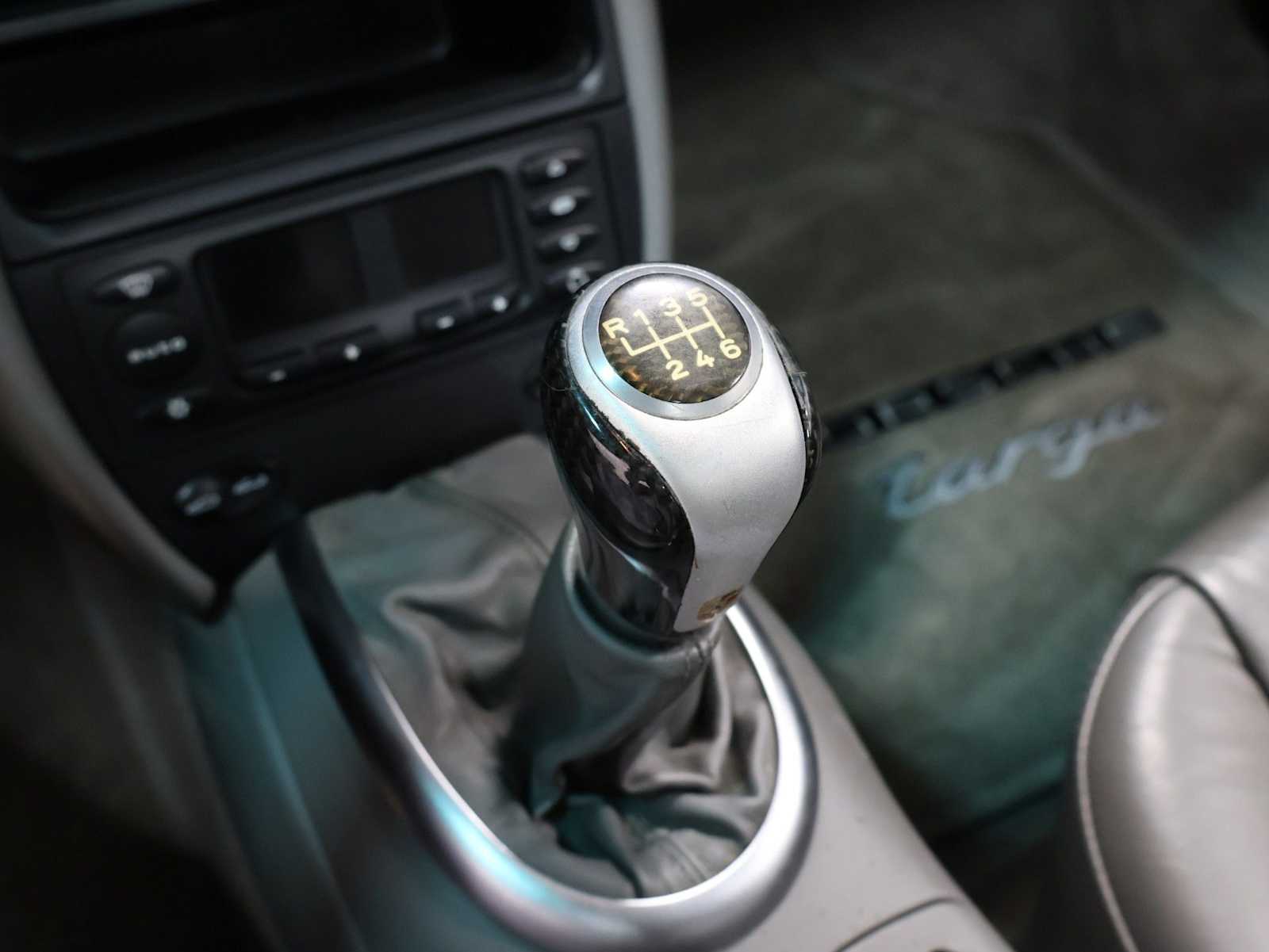 Thumbnail: 2002 Porsche 911 - 25